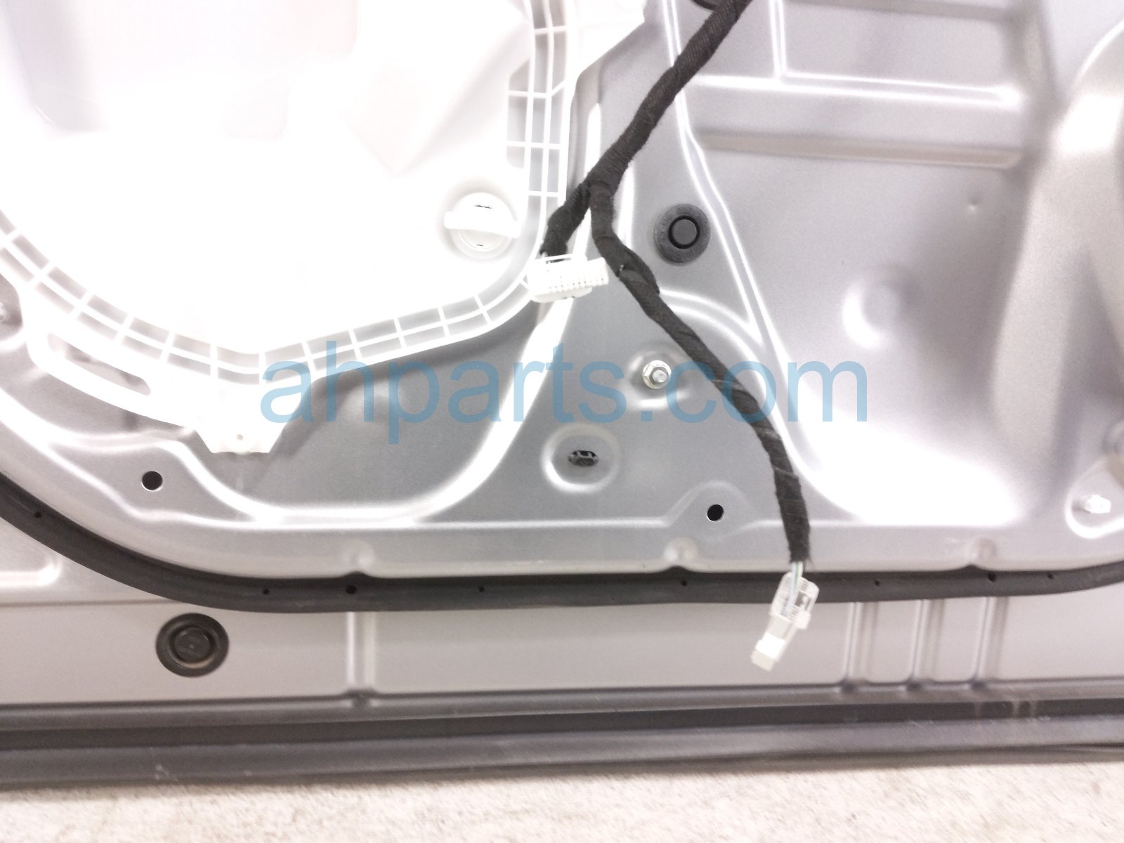 2024 Toyota Rav 4 Front Driver Door Silver No Mirror/trim 67002 0R151 Replacement 2024 Toyota Rav 4 Front Driver Door Silver No Mirror/trim 67002 0R151 Replacement thumbnail