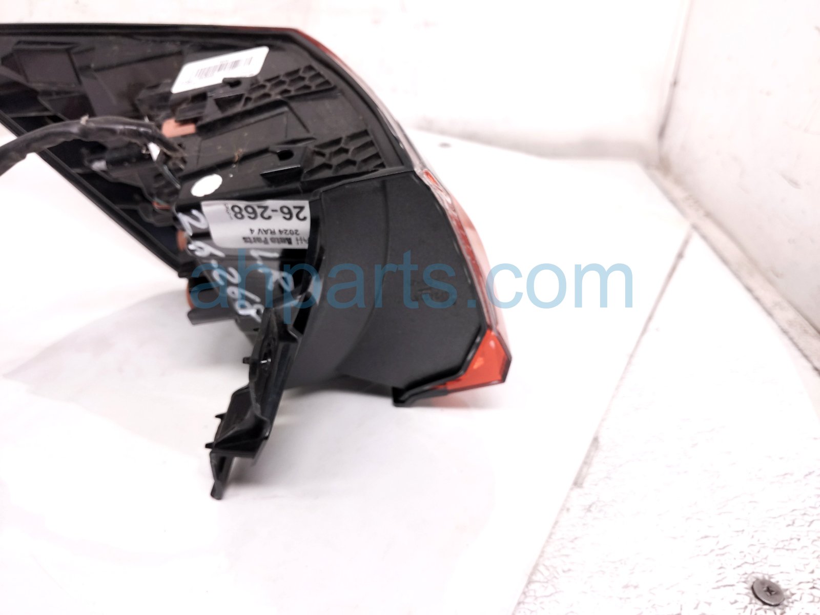 2024 Toyota Rav 4 Light / Rear Driver Tail Lamp (on Body) 81560 0R090 Replacement 2024 Toyota Rav 4 Light / Rear Driver Tail Lamp (on Body) 81560 0R090 Replacement thumbnail