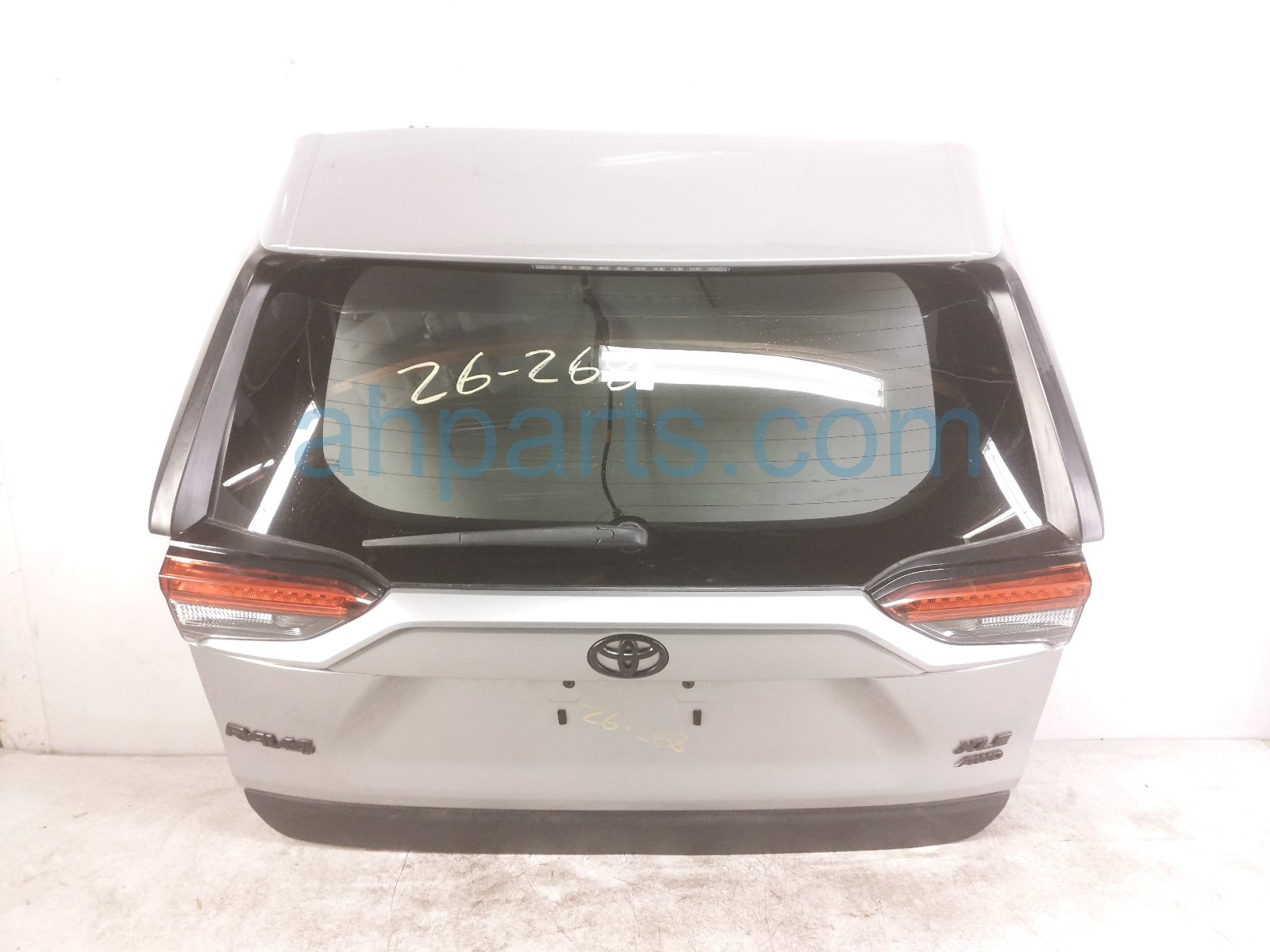 $1799 Toyota LIFT GATE / TAIL GATE - SILVER