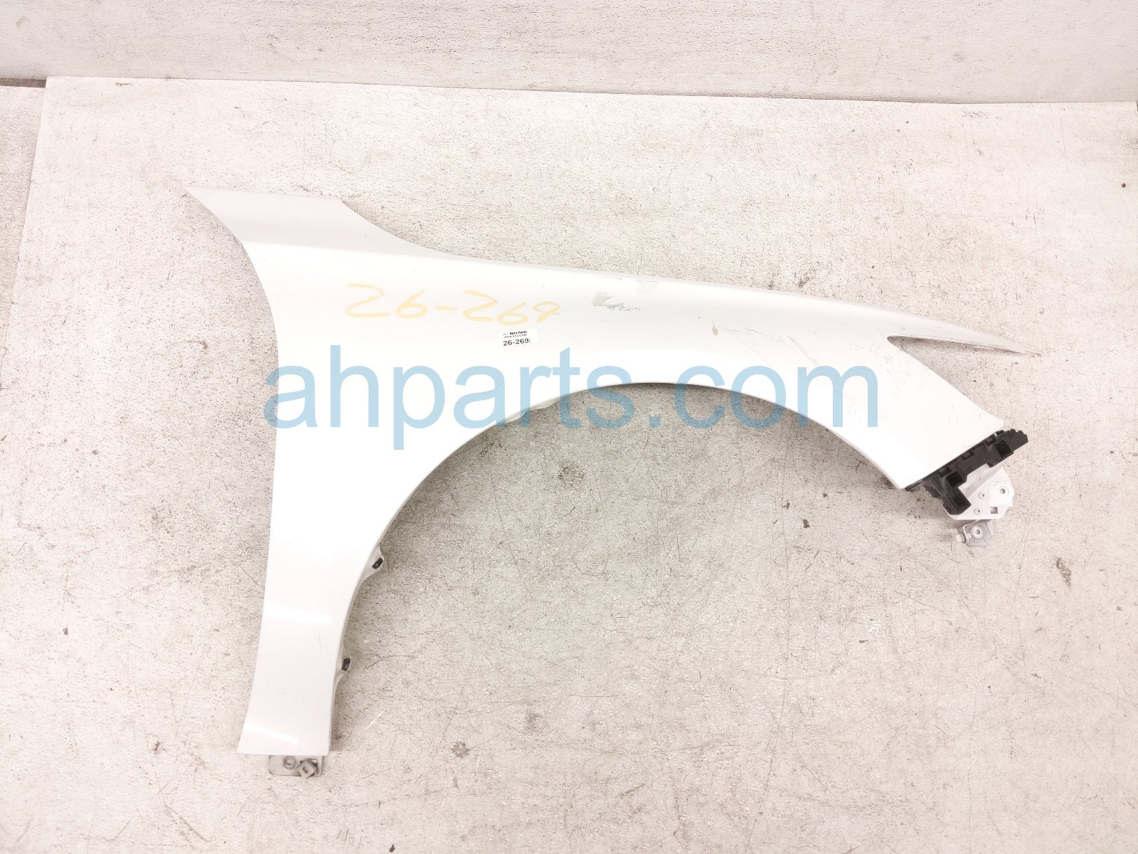 2018 Honda Accord Front Passenger Fender White 60210 TVA A00ZZ Replacement 2018 Honda Accord Front Passenger Fender White 60210 TVA A00ZZ Replacement thumbnail