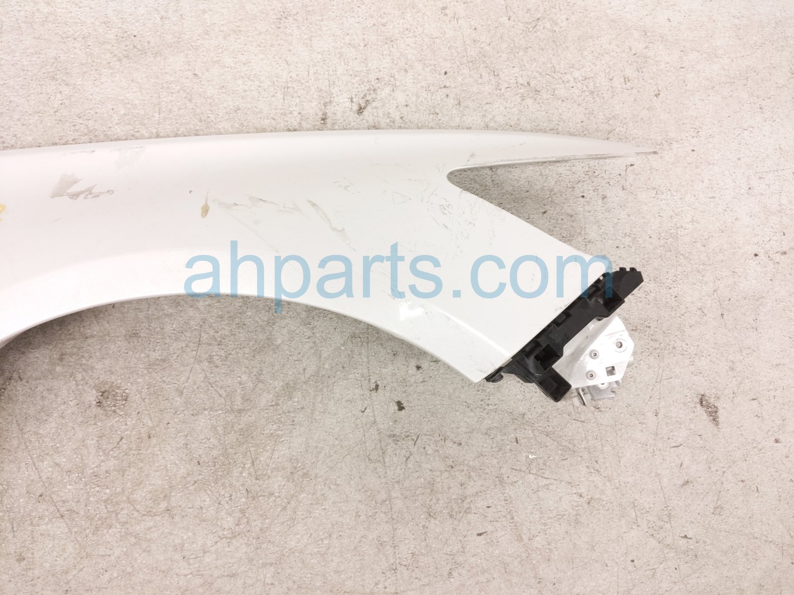 2018 Honda Accord Front Passenger Fender White 60210 TVA A00ZZ Replacement 2018 Honda Accord Front Passenger Fender White 60210 TVA A00ZZ Replacement thumbnail