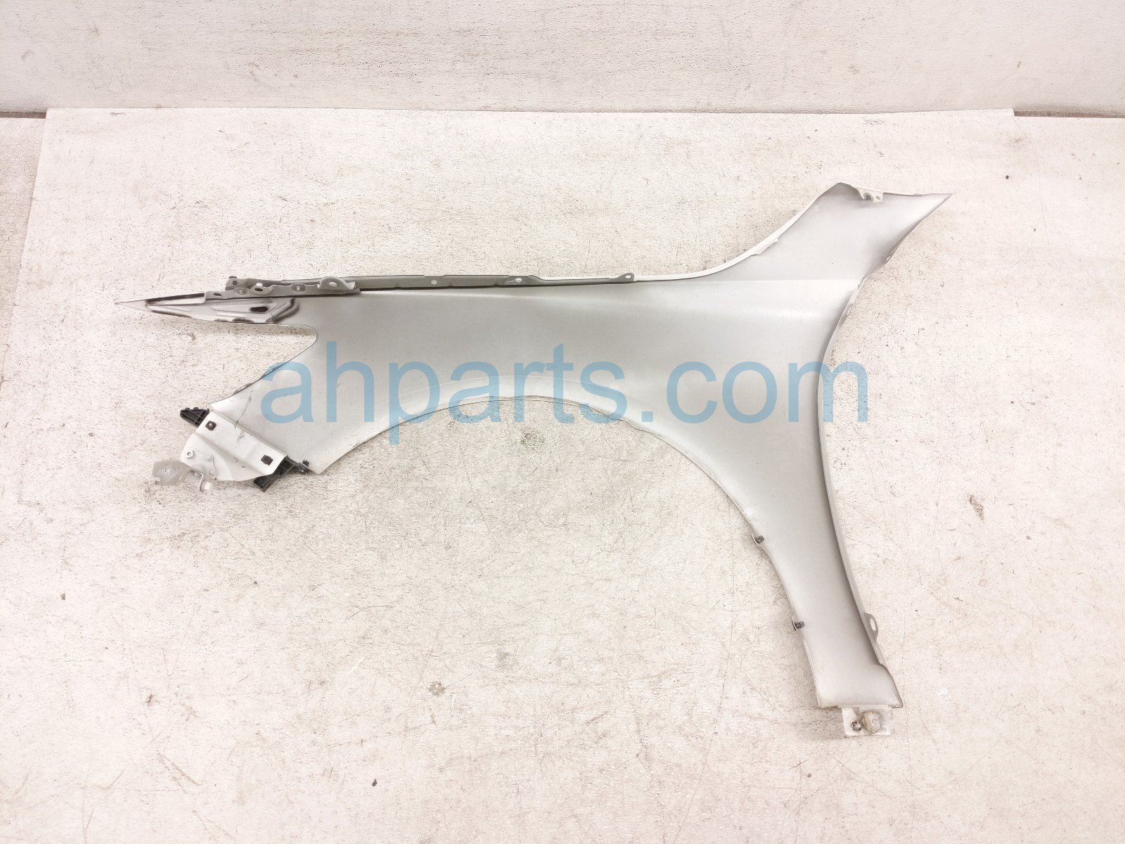 2018 Honda Accord Front Passenger Fender White 60210 TVA A00ZZ Replacement 2018 Honda Accord Front Passenger Fender White 60210 TVA A00ZZ Replacement thumbnail