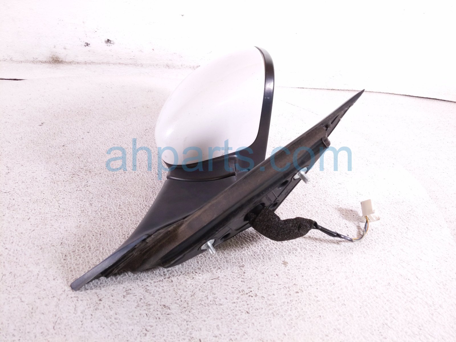 2018 Honda Accord Rear Passenger Side View Mirror White 76208 TVA A02 Replacement 2018 Honda Accord Rear Passenger Side View Mirror White 76208 TVA A02 Replacement thumbnail