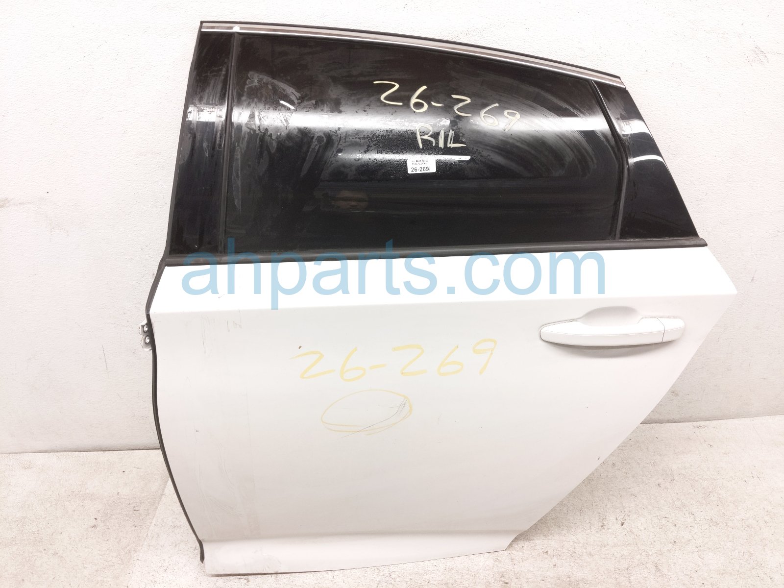 2018 Honda Accord Rear Driver Door White No Inside Trim 67550 TVA 325ZZ Replacement 2018 Honda Accord Rear Driver Door White No Inside Trim 67550 TVA 325ZZ Replacement thumbnail