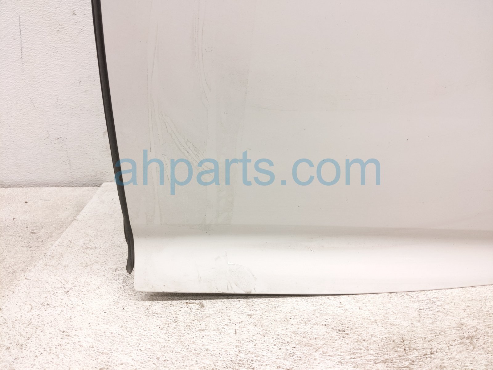 2018 Honda Accord Rear Driver Door White No Inside Trim 67550 TVA 325ZZ Replacement 2018 Honda Accord Rear Driver Door White No Inside Trim 67550 TVA 325ZZ Replacement thumbnail