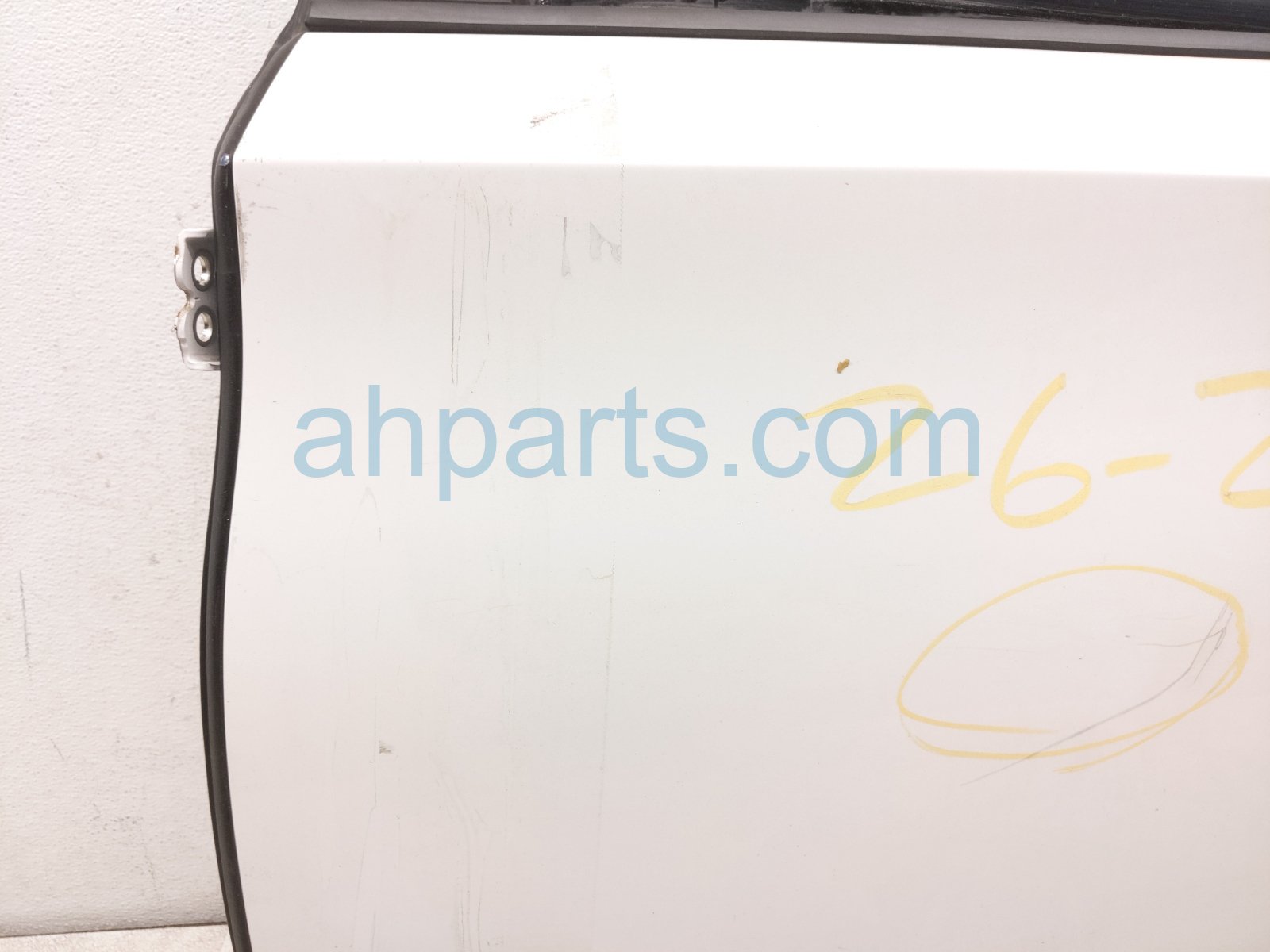 2018 Honda Accord Rear Driver Door White No Inside Trim 67550 TVA 325ZZ Replacement 2018 Honda Accord Rear Driver Door White No Inside Trim 67550 TVA 325ZZ Replacement thumbnail