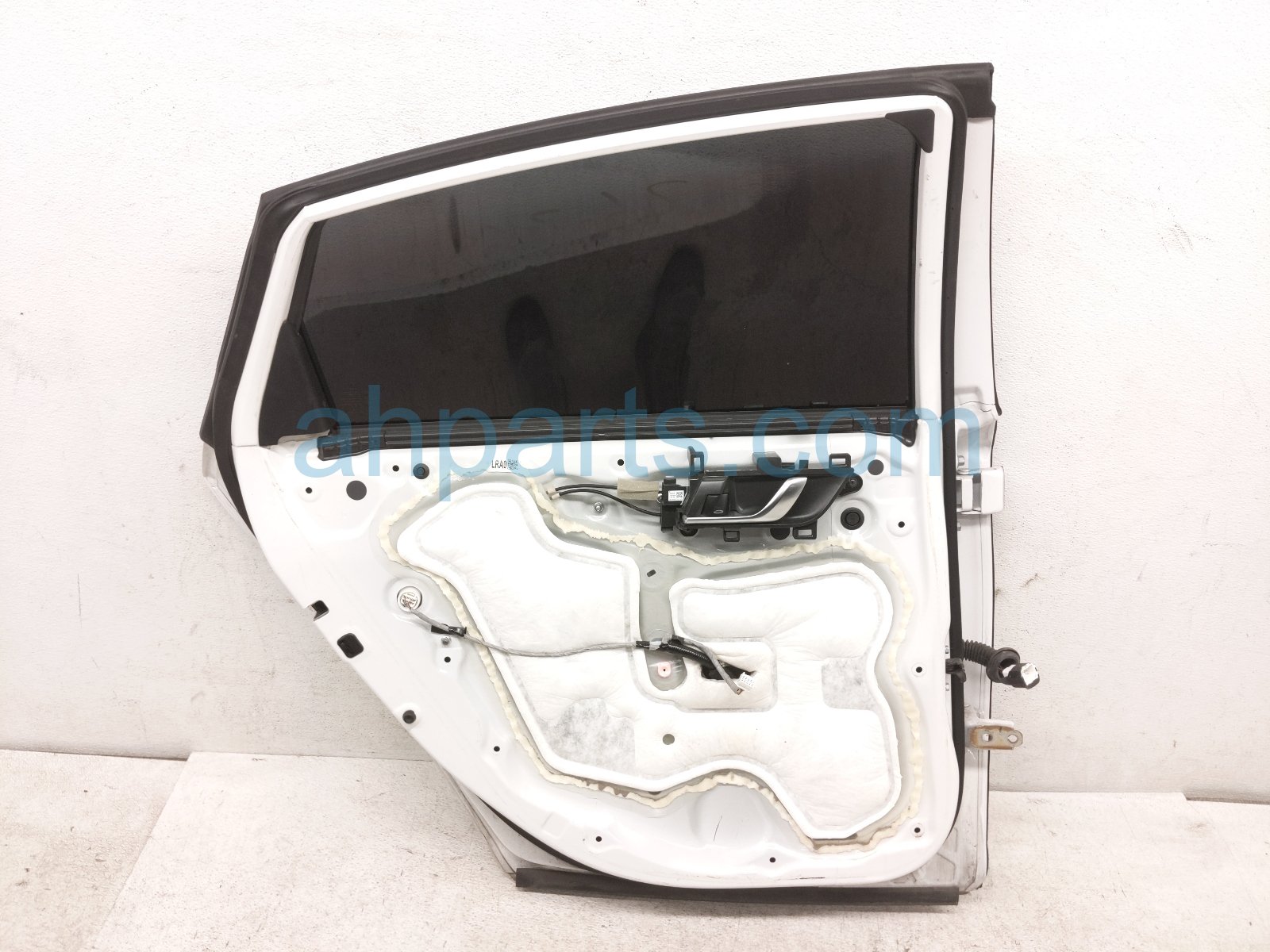 2018 Honda Accord Rear Driver Door White No Inside Trim 67550 TVA 325ZZ Replacement 2018 Honda Accord Rear Driver Door White No Inside Trim 67550 TVA 325ZZ Replacement thumbnail