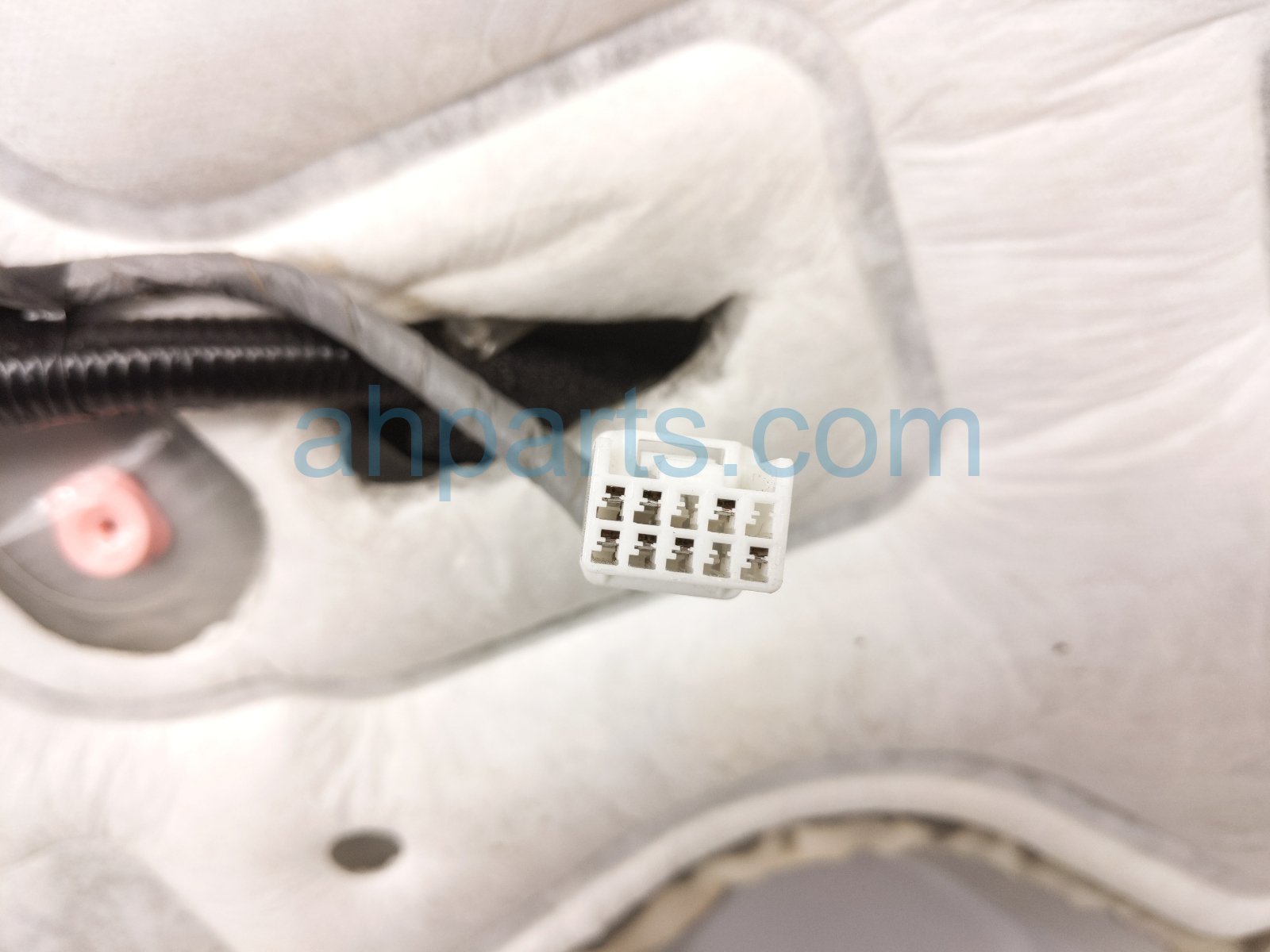 2018 Honda Accord Rear Driver Door White No Inside Trim 67550 TVA 325ZZ Replacement 2018 Honda Accord Rear Driver Door White No Inside Trim 67550 TVA 325ZZ Replacement thumbnail