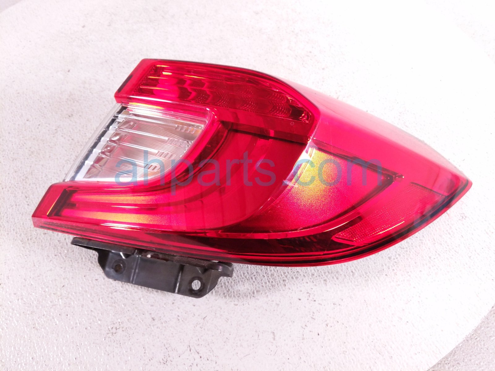 2018 Honda Accord Light / Rear Passenger Tail Lamp (on Body) 33500 TVA A01 Replacement 2018 Honda Accord Light / Rear Passenger Tail Lamp (on Body) 33500 TVA A01 Replacement thumbnail