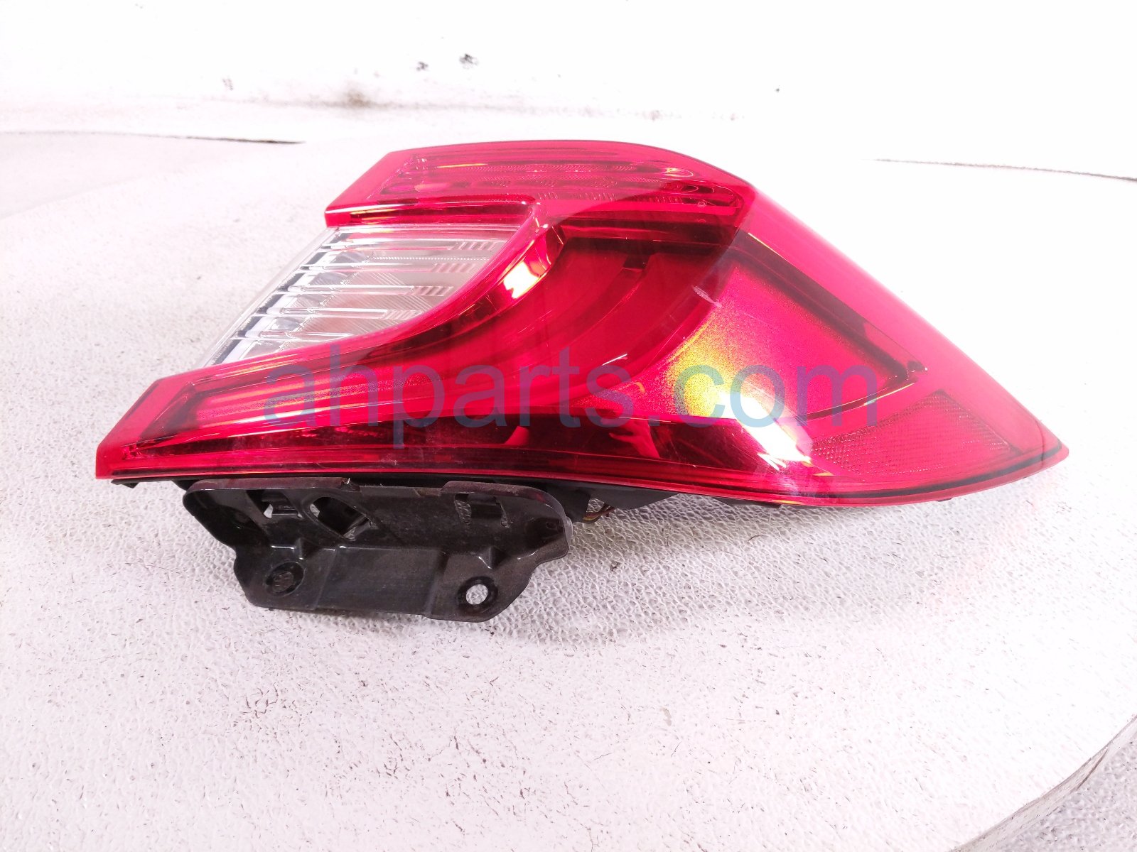 2018 Honda Accord Light / Rear Passenger Tail Lamp (on Body) 33500 TVA A01 Replacement 2018 Honda Accord Light / Rear Passenger Tail Lamp (on Body) 33500 TVA A01 Replacement thumbnail