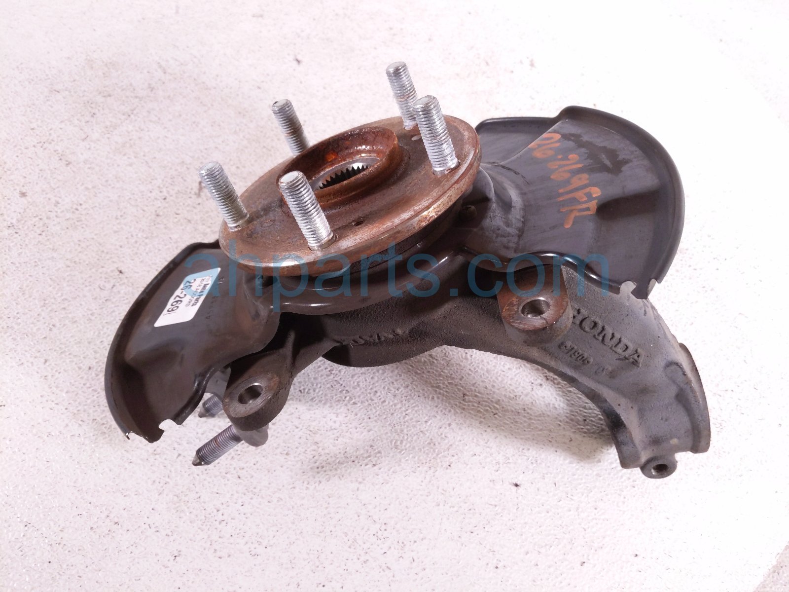 Honda FR/RH SPINDLE KNUCKLE HUB