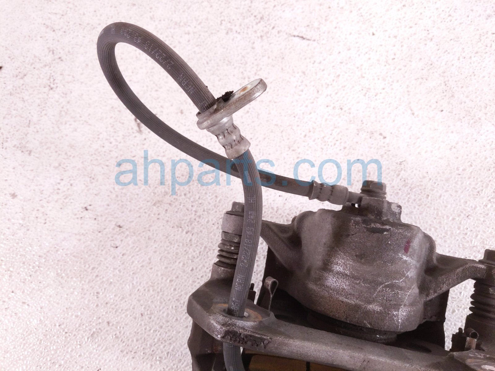 2018 Honda Accord Core Core Front Driver Brake Caliper 45019 TVA 000 Replacement 2018 Honda Accord Core Core Front Driver Brake Caliper 45019 TVA 000 Replacement thumbnail