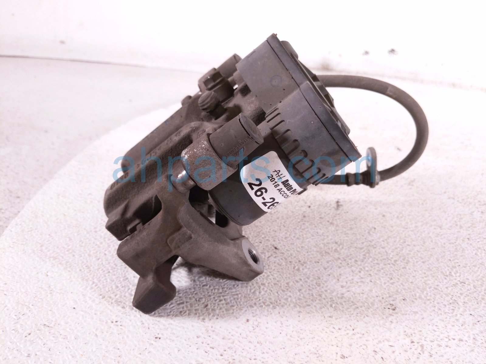 2018 Honda Accord Rear Passenger Brake Caliper 43018 TVA A04 Replacement 2018 Honda Accord Rear Passenger Brake Caliper 43018 TVA A04 Replacement thumbnail