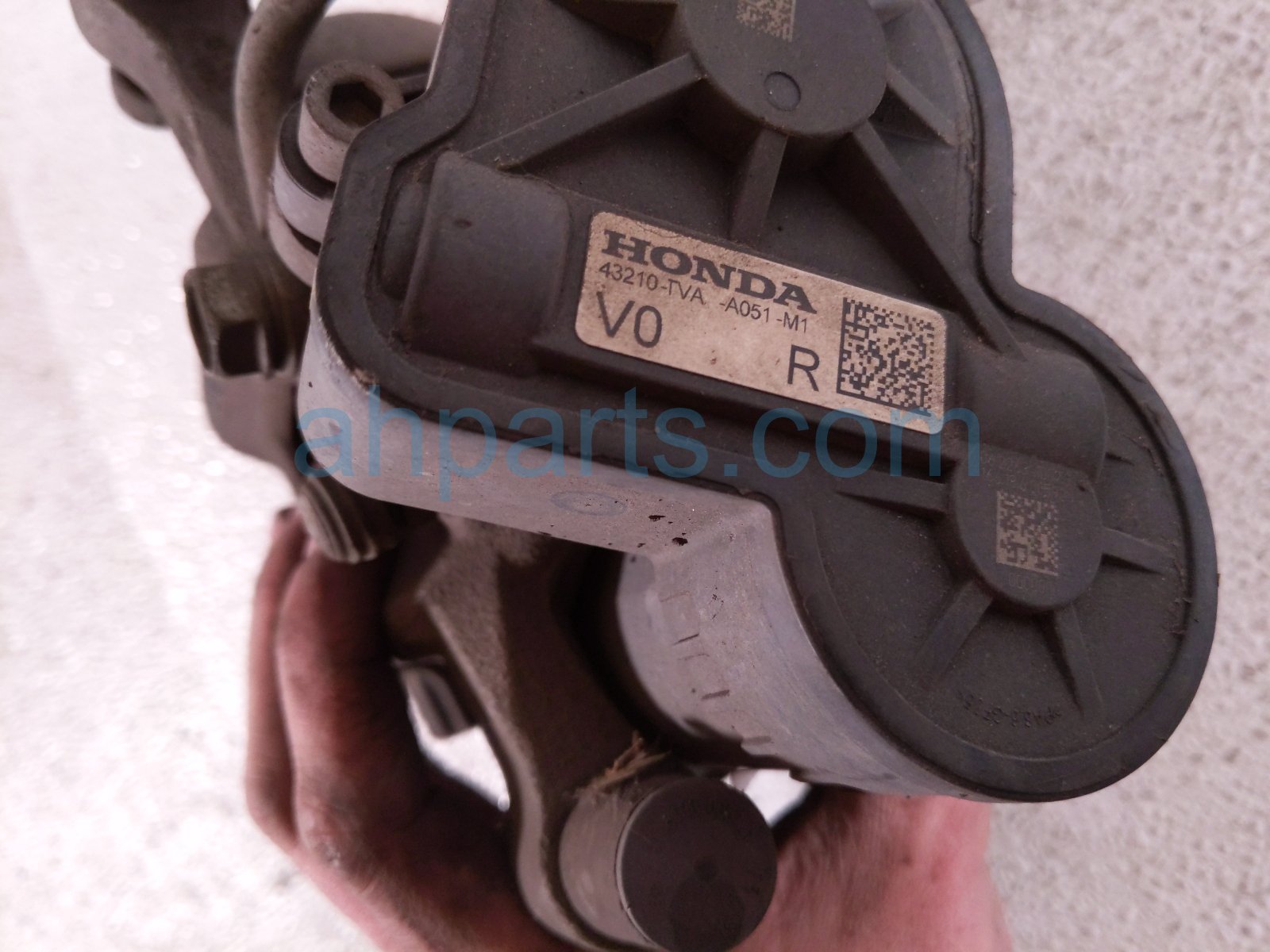 2018 Honda Accord Rear Passenger Brake Caliper 43018 TVA A04 Replacement 2018 Honda Accord Rear Passenger Brake Caliper 43018 TVA A04 Replacement thumbnail
