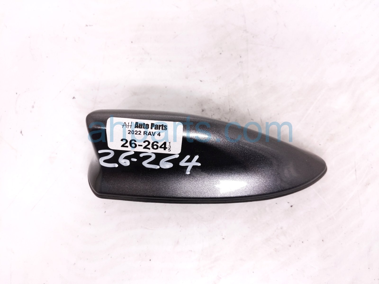 Toyota ANTENNA - ROOF MTD - SHARK FIN GREY