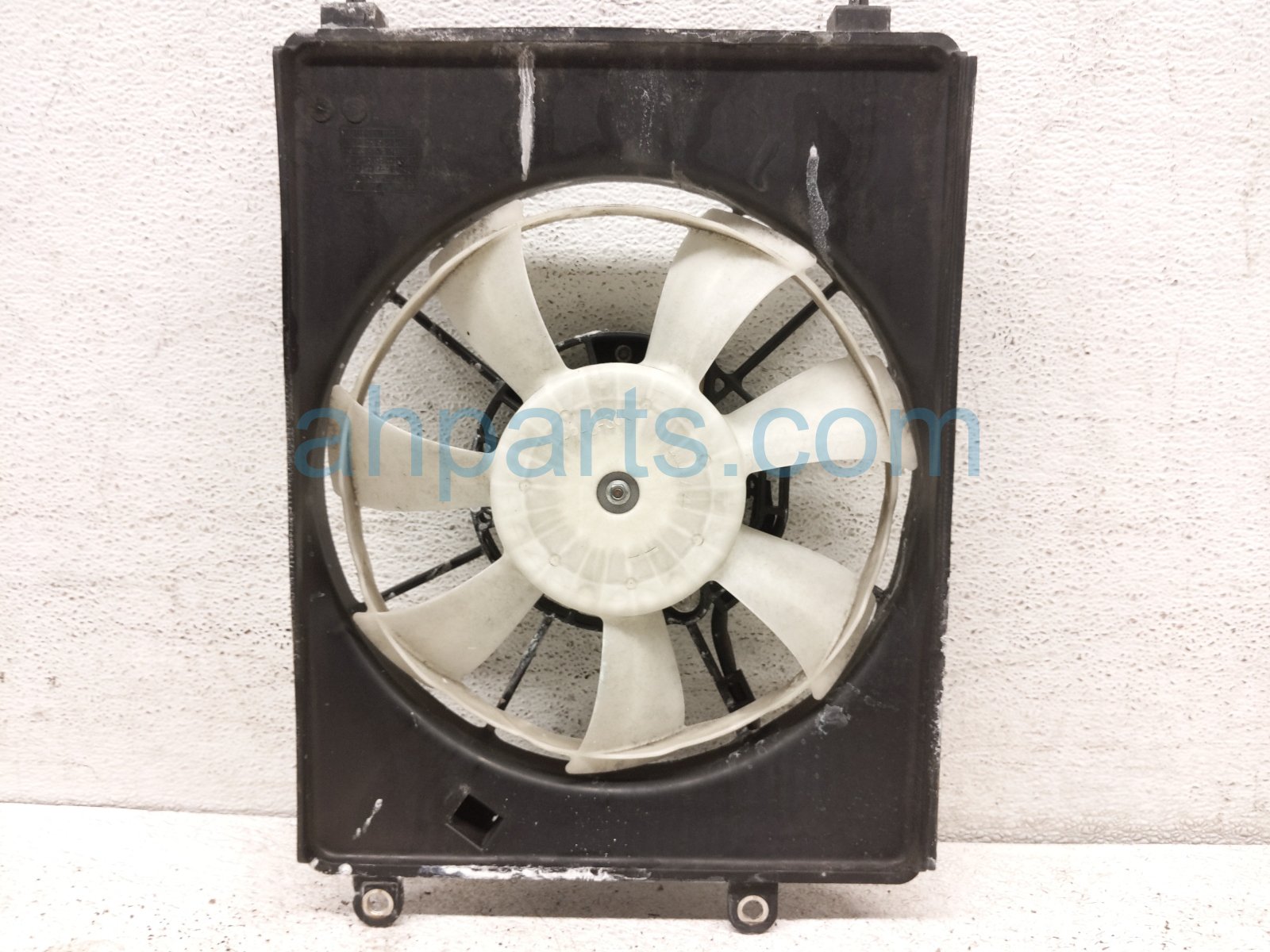 Acura AC CONDENSER FAN ASSEMBLY