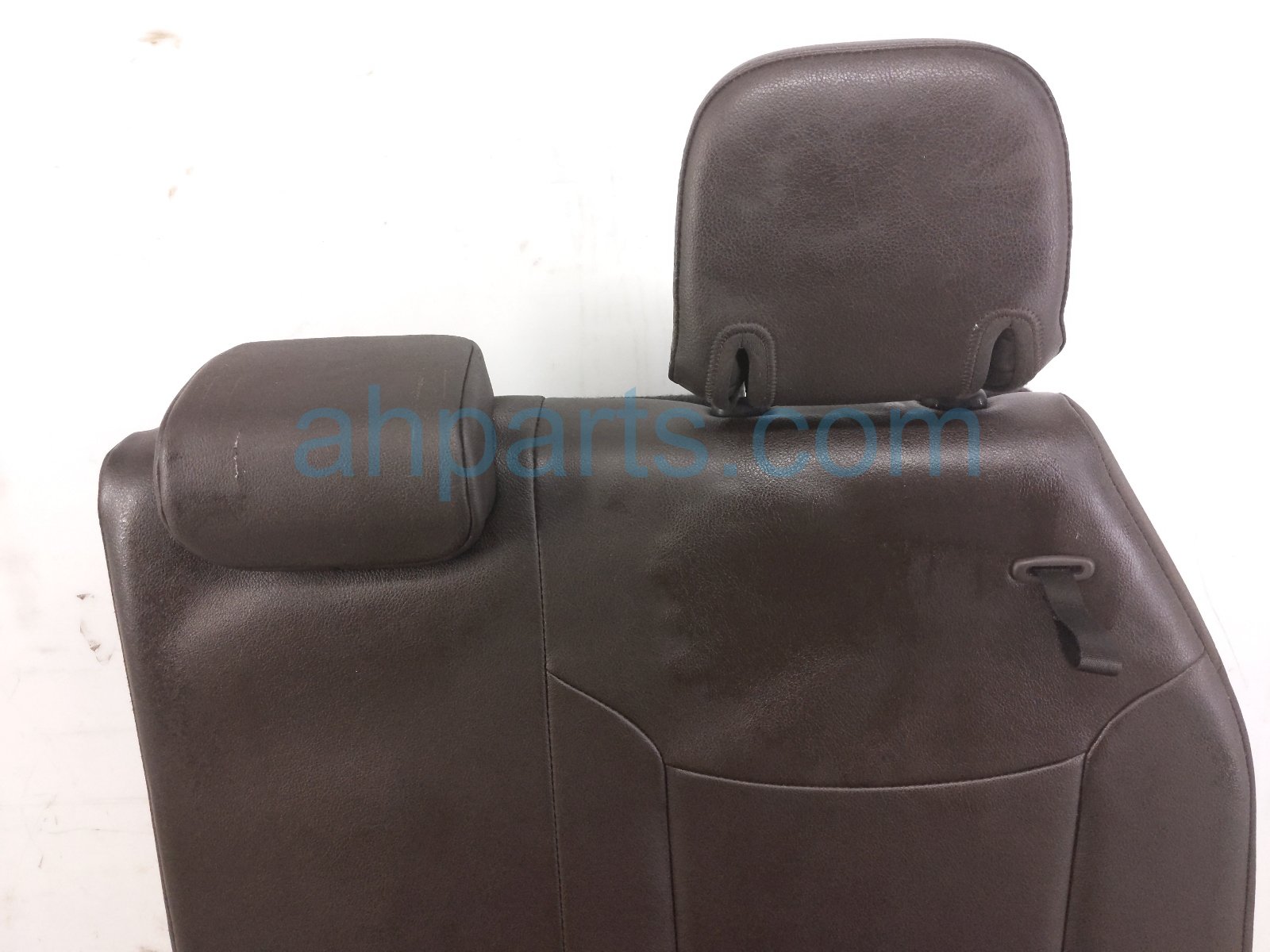 2022 Toyota Sienna Rear / Back (3rd Row) 3rd Row Driver Seat Brown Leather 79024 08500 C2 Replacement 2022 Toyota Sienna Rear / Back (3rd Row) 3rd Row Driver Seat Brown Leather 79024 08500 C2 Replacement thumbnail