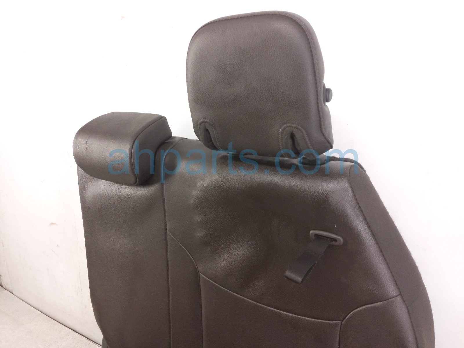 2022 Toyota Sienna Rear / Back (3rd Row) 3rd Row Driver Seat Brown Leather 79024 08500 C2 Replacement 2022 Toyota Sienna Rear / Back (3rd Row) 3rd Row Driver Seat Brown Leather 79024 08500 C2 Replacement thumbnail