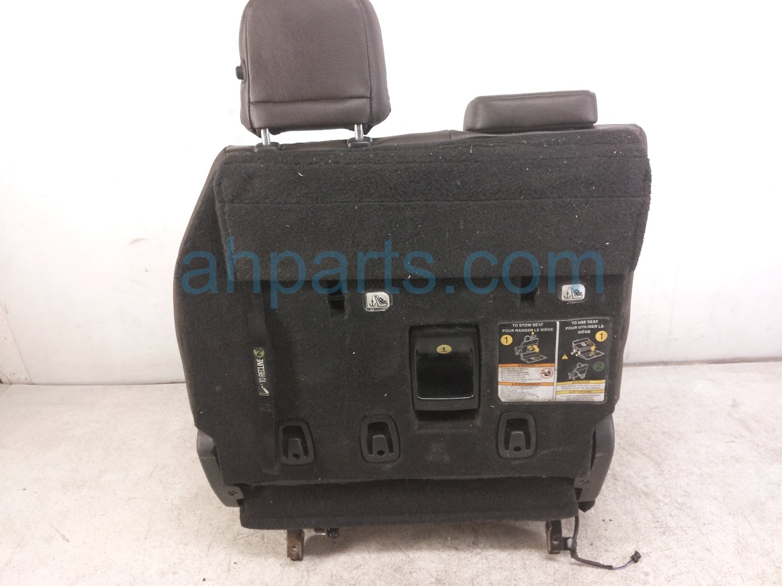 2022 Toyota Sienna Rear / Back (3rd Row) 3rd Row Driver Seat Brown Leather 79024 08500 C2 Replacement 2022 Toyota Sienna Rear / Back (3rd Row) 3rd Row Driver Seat Brown Leather 79024 08500 C2 Replacement thumbnail