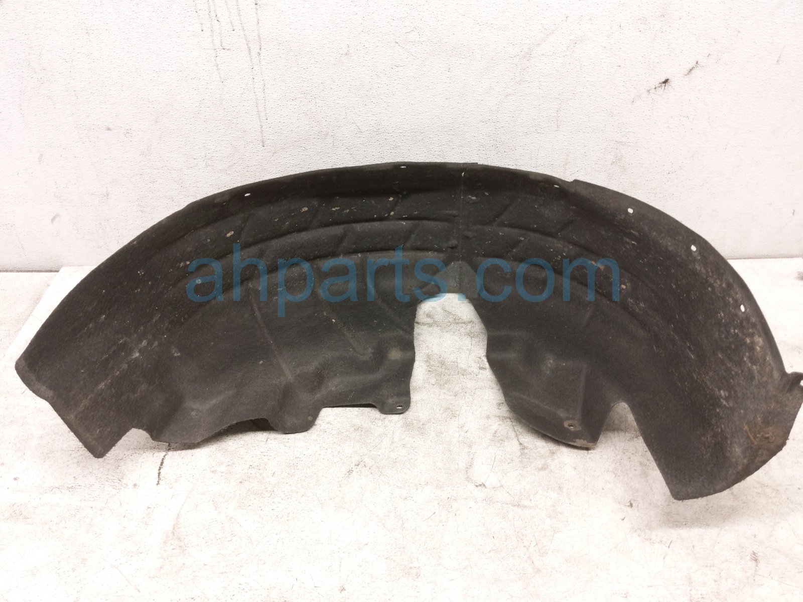 Rear driver INNER FENDER LINER