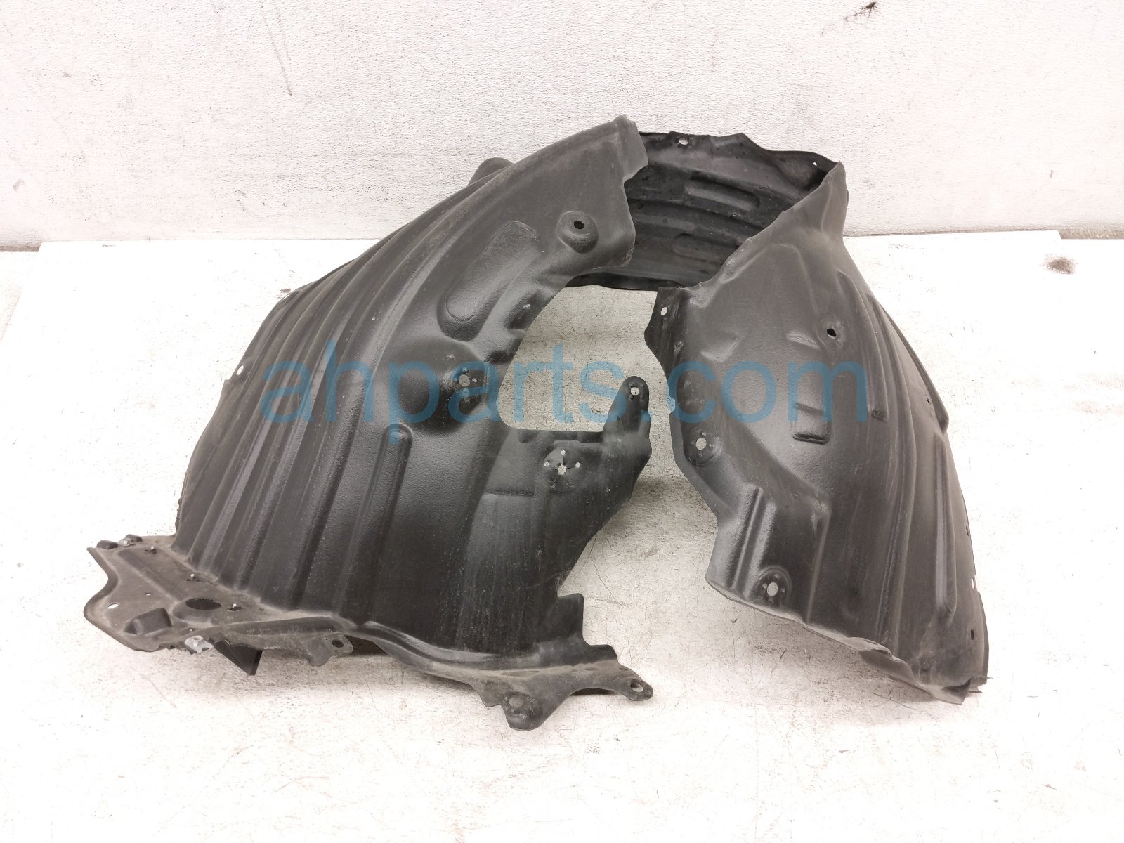 2024 Honda Pilot Front Passenger Inner Fender Liner 74100 T90 A00 Replacement 2024 Honda Pilot Front Passenger Inner Fender Liner 74100 T90 A00 Replacement thumbnail