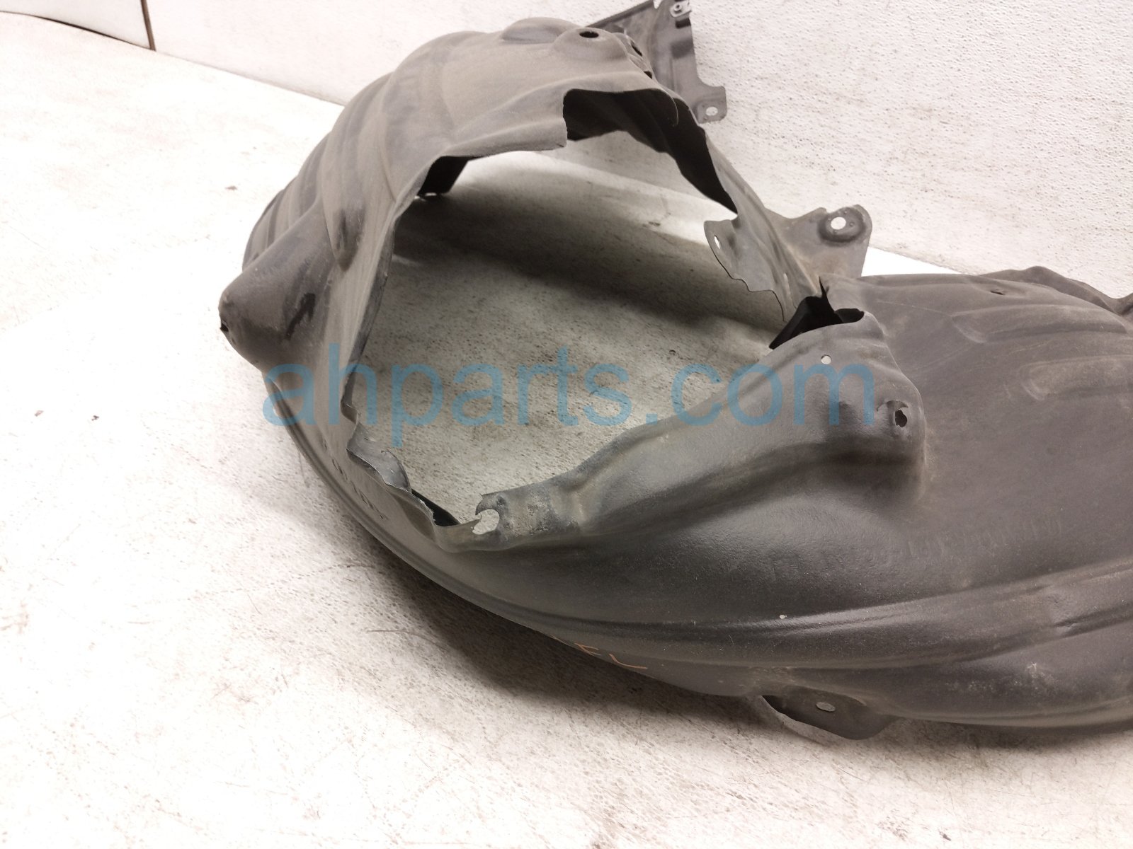 2024 Honda Pilot Front Driver Inner Fender Liner 74150 T90 A00 Replacement 2024 Honda Pilot Front Driver Inner Fender Liner 74150 T90 A00 Replacement thumbnail