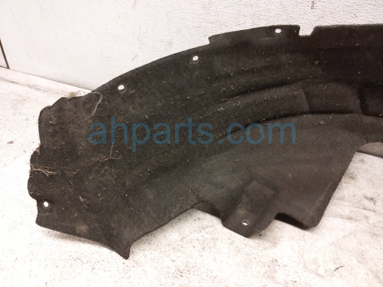 $60 Volkswagen RR/RH INNER FENDER LINER $60 Volkswagen RR/RH INNER FENDER LINER