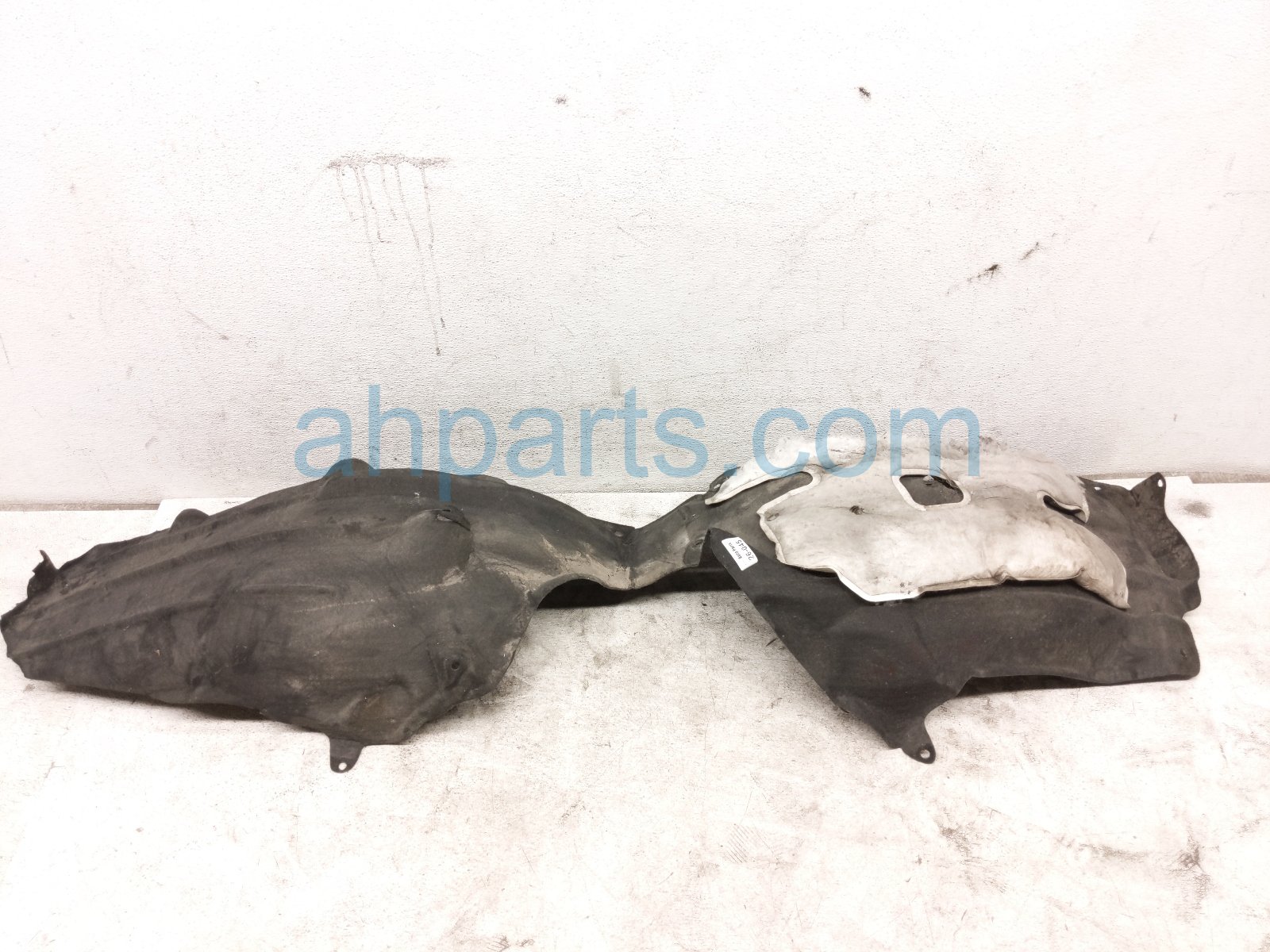 2020 Toyota Highlander Front Passenger Inner Fender Liner 53805 0E170 Replacement 2020 Toyota Highlander Front Passenger Inner Fender Liner 53805 0E170 Replacement thumbnail