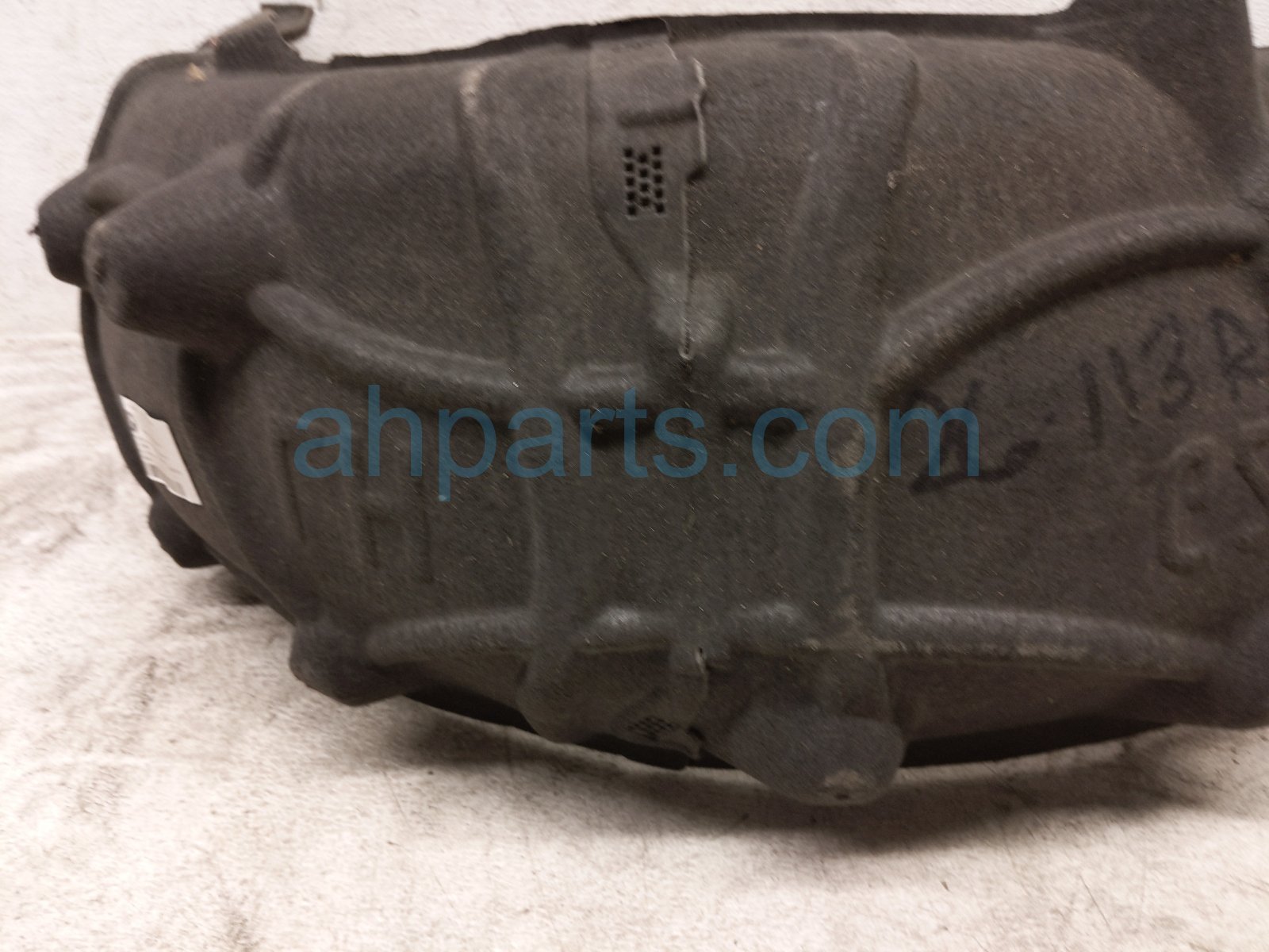 2025 BMW I4 Rear Driver Inner Fender Liner 51 71 9 448 017 Replacement 2025 BMW I4 Rear Driver Inner Fender Liner 51 71 9 448 017 Replacement thumbnail
