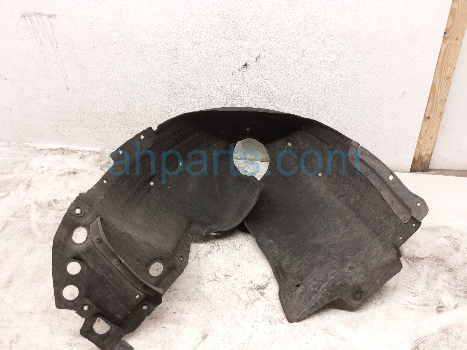 $95 Honda FR/LH INNER FENDER LINER