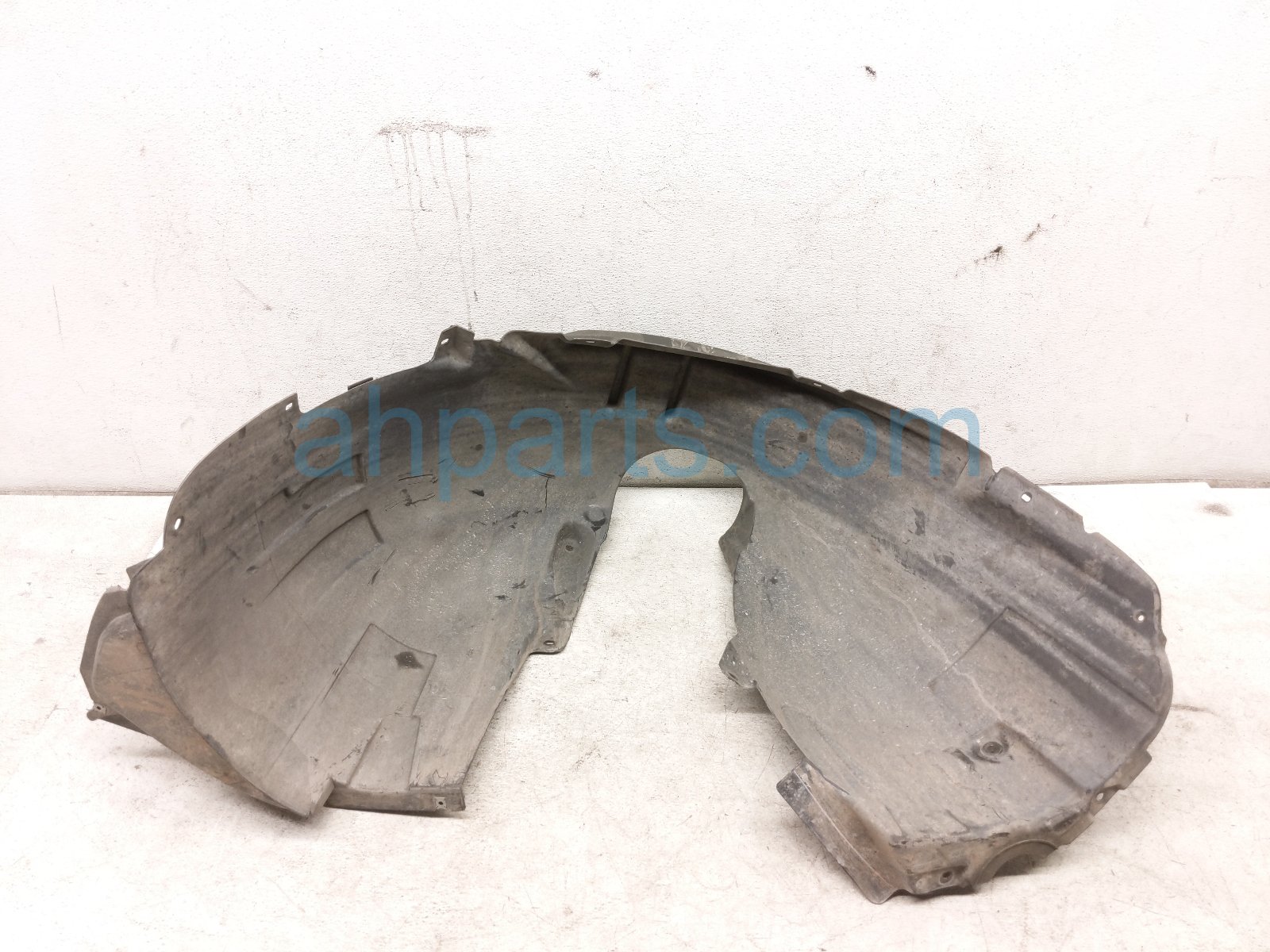 2024 Volkswagen Taos Front Driver Inner Fender Liner 2GJ 805 911 E Replacement 2024 Volkswagen Taos Front Driver Inner Fender Liner 2GJ 805 911 E Replacement thumbnail