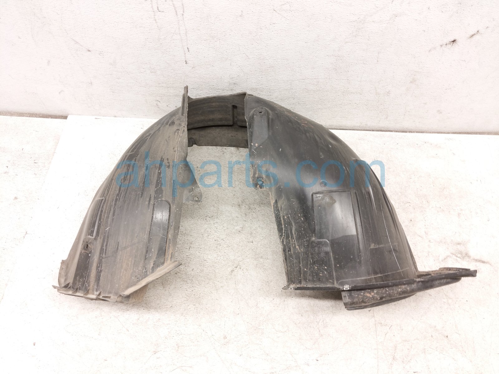 2024 Volkswagen Taos Front Driver Inner Fender Liner 2GJ 805 911 E Replacement 2024 Volkswagen Taos Front Driver Inner Fender Liner 2GJ 805 911 E Replacement thumbnail