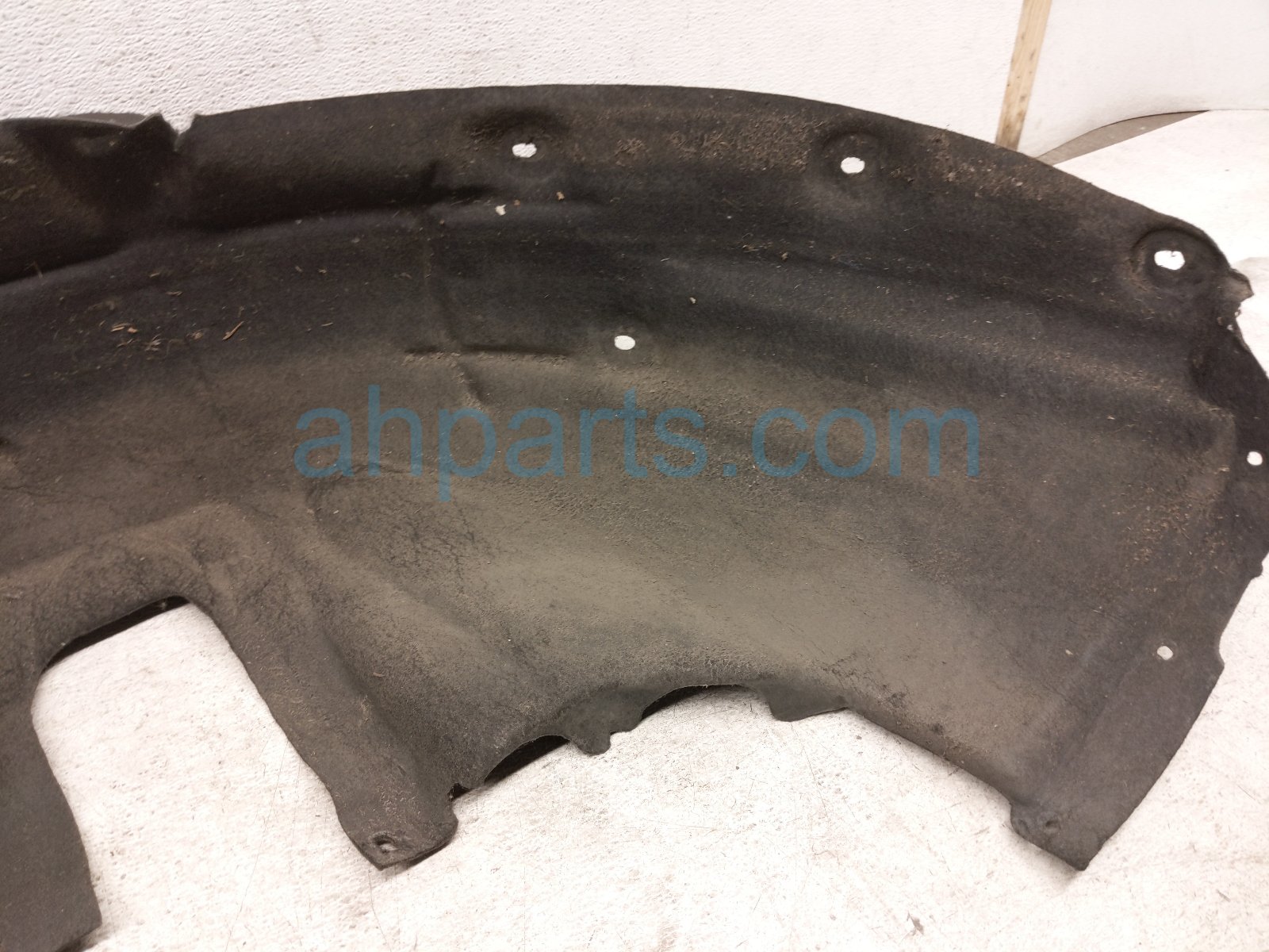 2015 Audi Q5 Audi Rear Passenger Inner Fender Liner 8R0 810 172 C Replacement 2015 Audi Q5 Audi Rear Passenger Inner Fender Liner 8R0 810 172 C Replacement thumbnail