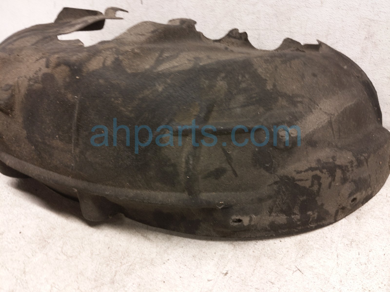 2015 Audi Q5 Audi Rear Passenger Inner Fender Liner 8R0 810 172 C Replacement 2015 Audi Q5 Audi Rear Passenger Inner Fender Liner 8R0 810 172 C Replacement thumbnail