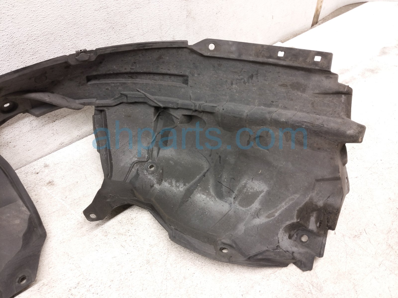 2021 Nissan Rogue Front Driver Inner Fender Liner 63843 6RA0A Replacement 2021 Nissan Rogue Front Driver Inner Fender Liner 63843 6RA0A Replacement thumbnail