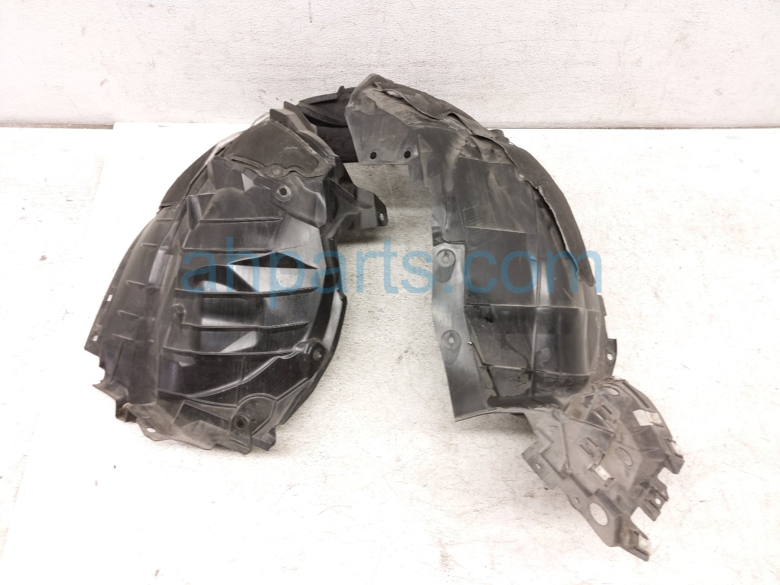 2021 Nissan Rogue Front Driver Inner Fender Liner 63843 6RA0A Replacement 2021 Nissan Rogue Front Driver Inner Fender Liner 63843 6RA0A Replacement thumbnail
