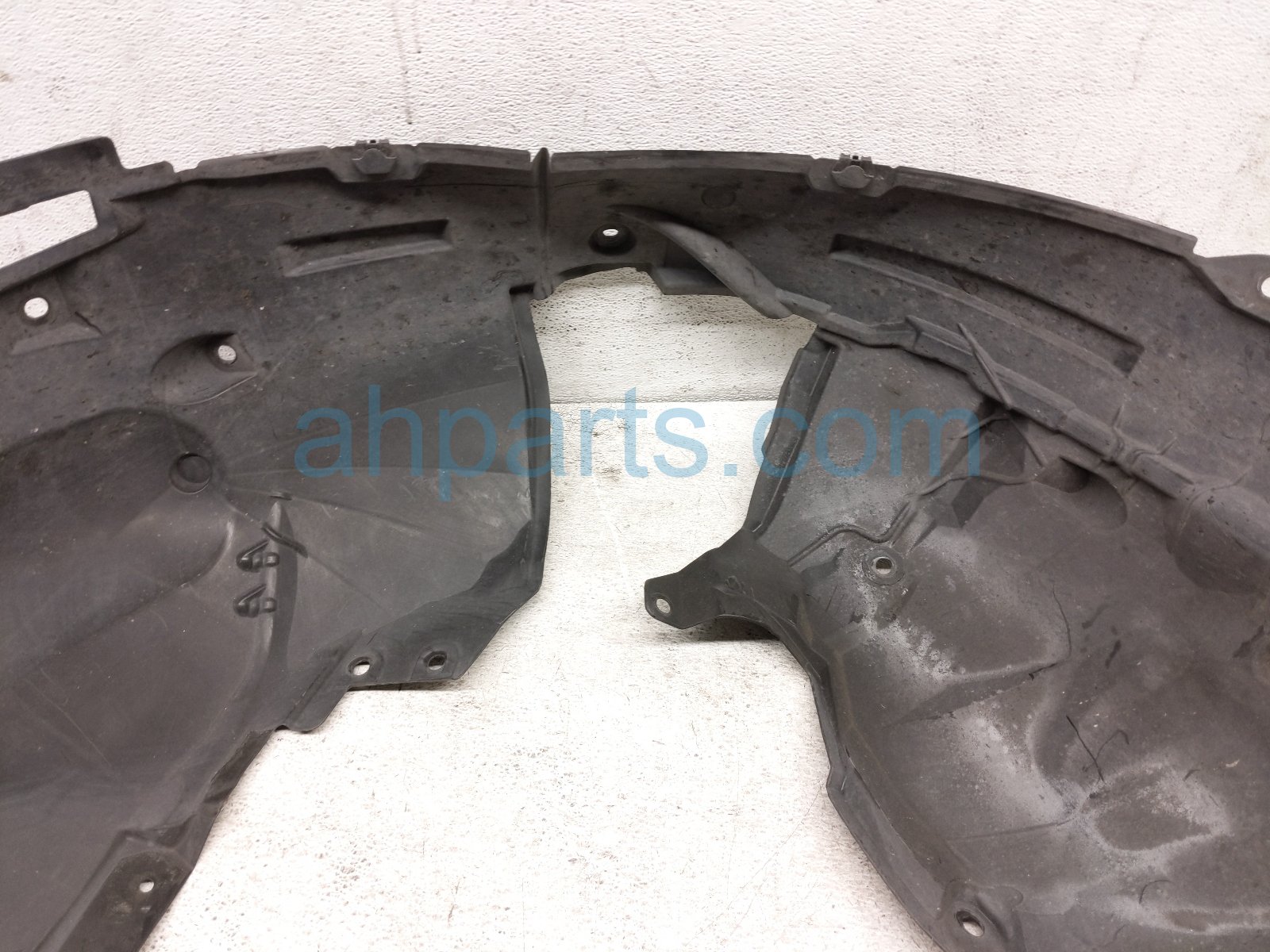 2021 Nissan Rogue Front Driver Inner Fender Liner 63843 6RA0A Replacement 2021 Nissan Rogue Front Driver Inner Fender Liner 63843 6RA0A Replacement thumbnail