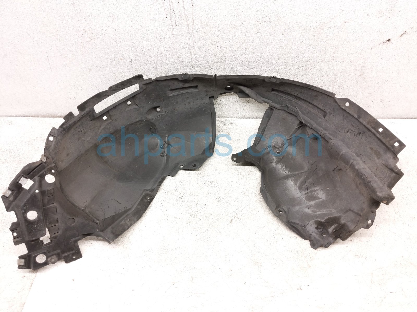 2021 Nissan Rogue Front Driver Inner Fender Liner 63843 6RA0A Replacement 2021 Nissan Rogue Front Driver Inner Fender Liner 63843 6RA0A Replacement thumbnail