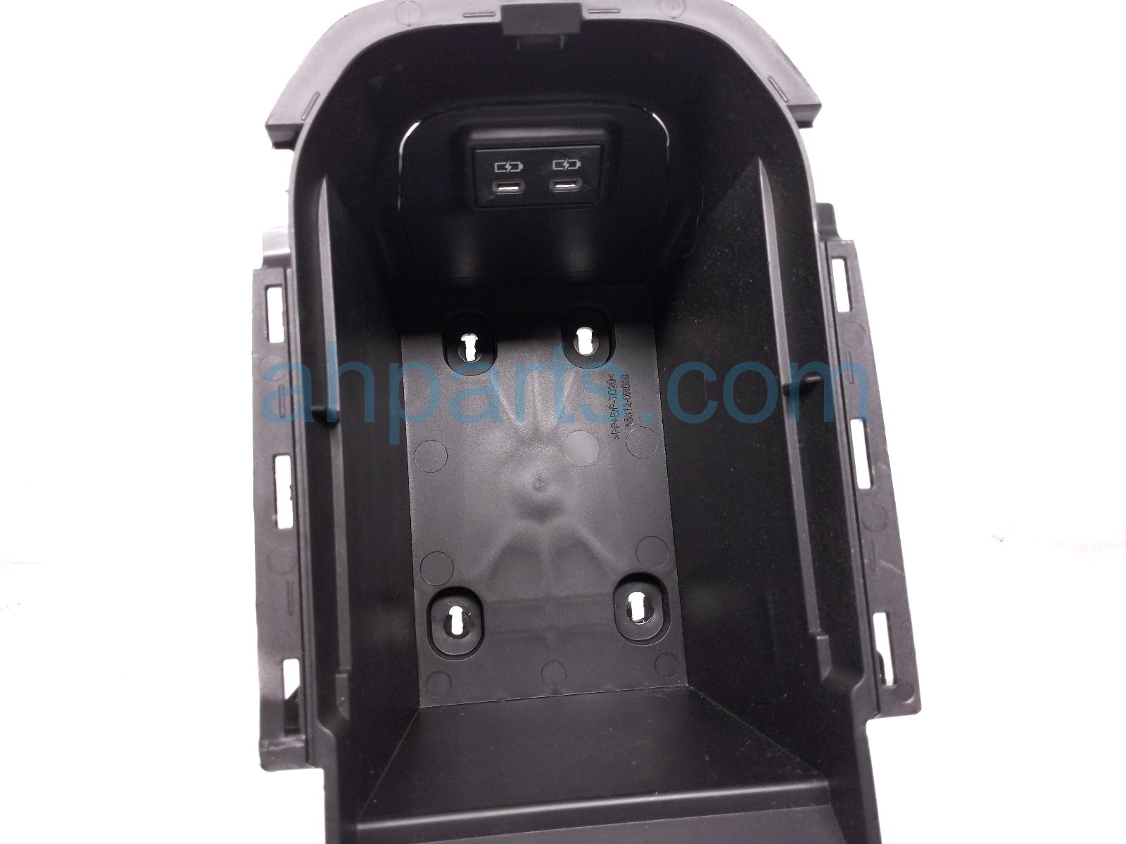 Toyota CENTER CONSOLE STORAGE BOX -BLK