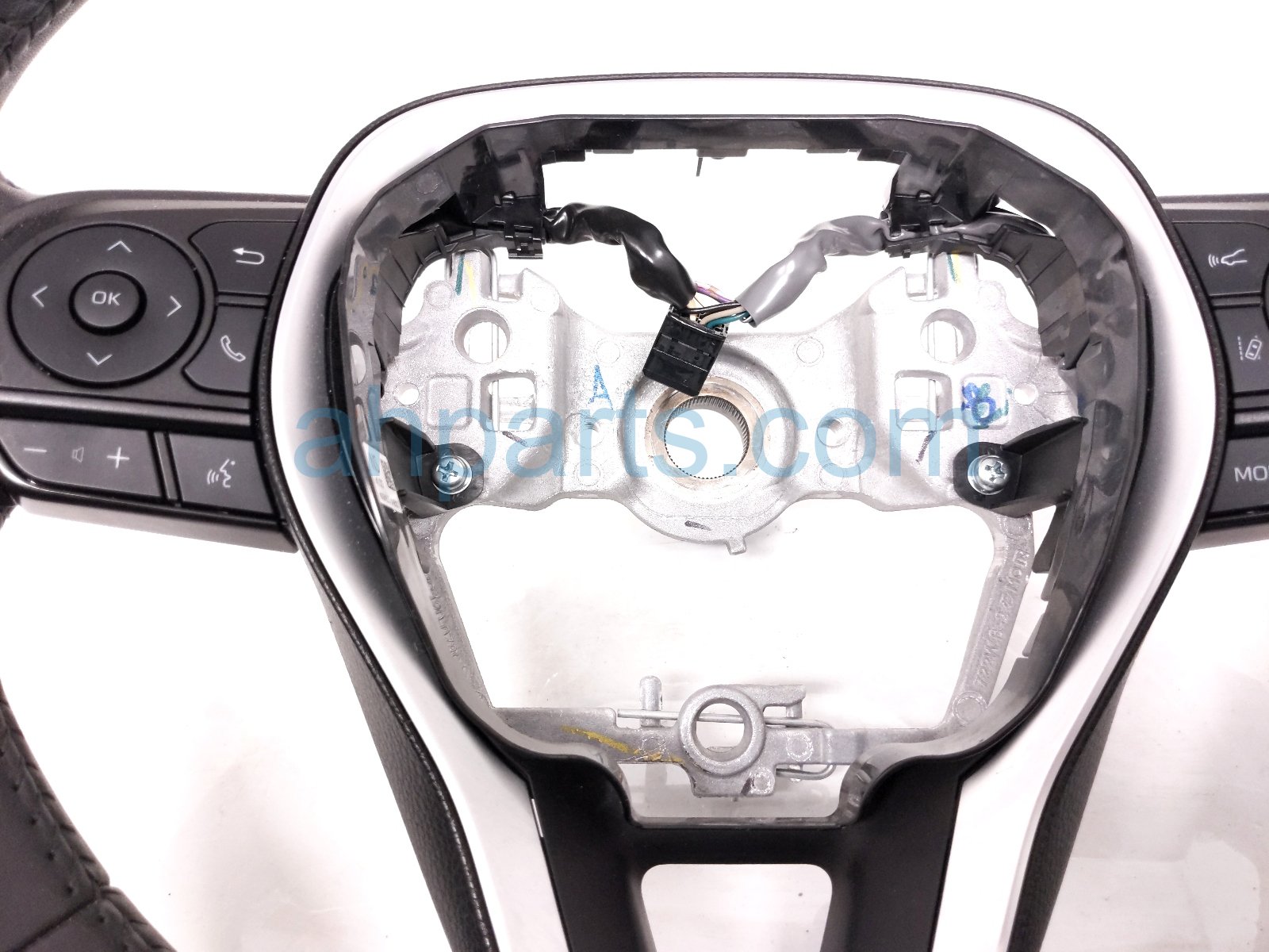 2024 Toyota Rav 4 Steering Wheel Black Xle 45100 0R190 C0 Replacement 2024 Toyota Rav 4 Steering Wheel Black Xle 45100 0R190 C0 Replacement thumbnail