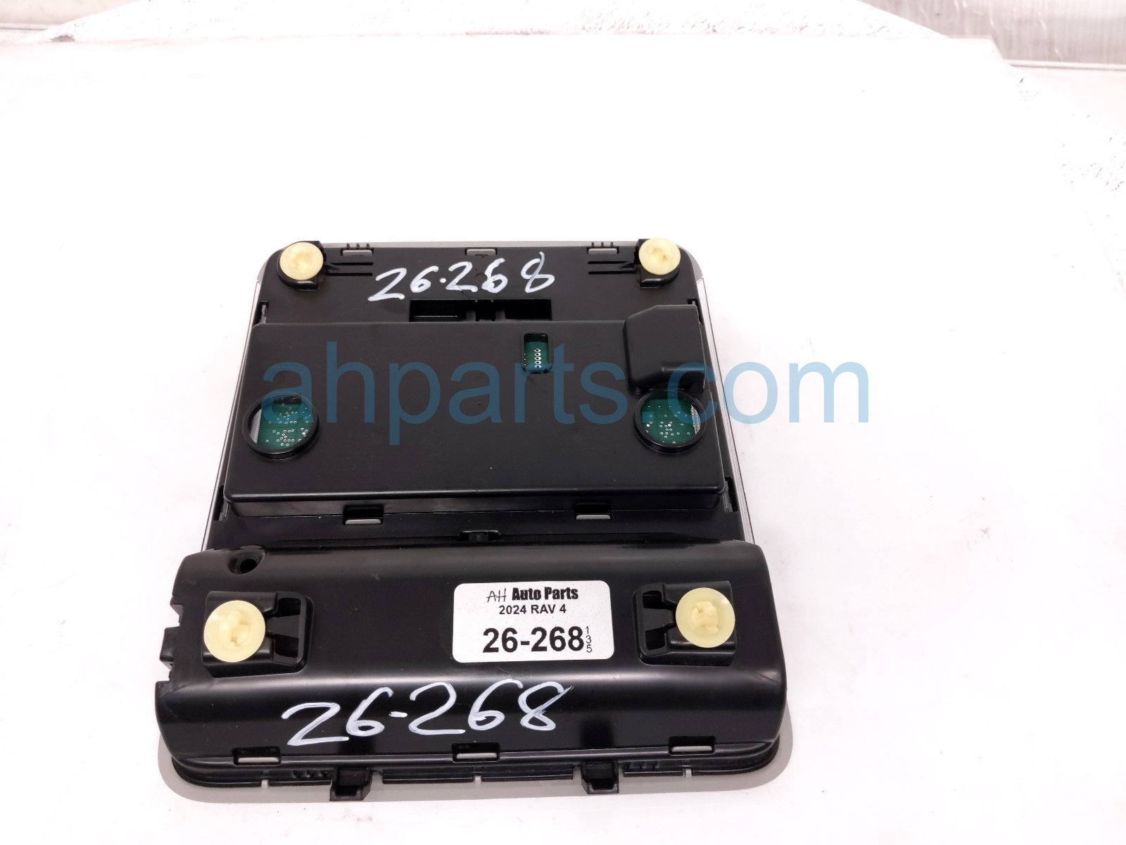 2024 Toyota Rav 4 Roof Console / Map Lt W/sun Sw gry 81208 0R390 B0 Replacement 2024 Toyota Rav 4 Roof Console / Map Lt W/sun Sw gry 81208 0R390 B0 Replacement thumbnail