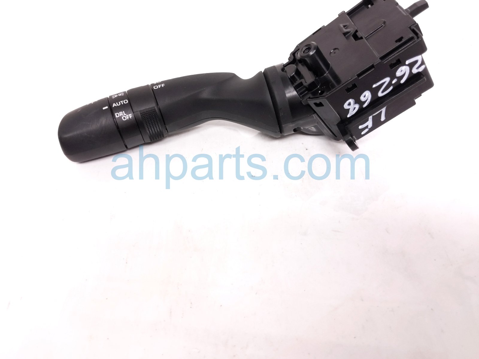 Toyota HEADLAMP / SIGNAL COLUMN SWITCH