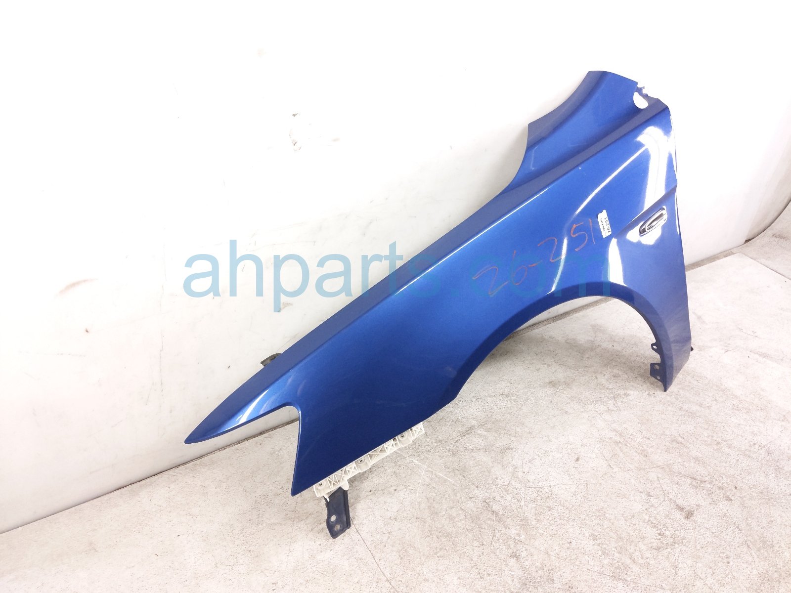 2015 Mitsubishi Lancermit Front Driver Fender Afmkt Blue MB10075BLQ Replacement 2015 Mitsubishi Lancermit Front Driver Fender Afmkt Blue MB10075BLQ Replacement thumbnail