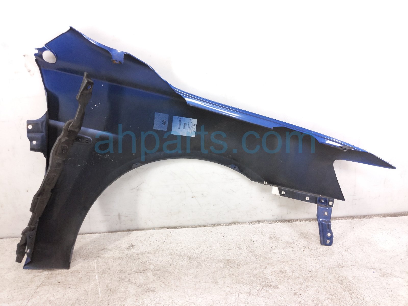 2015 Mitsubishi Lancermit Front Driver Fender Afmkt Blue MB10075BLQ Replacement 2015 Mitsubishi Lancermit Front Driver Fender Afmkt Blue MB10075BLQ Replacement thumbnail