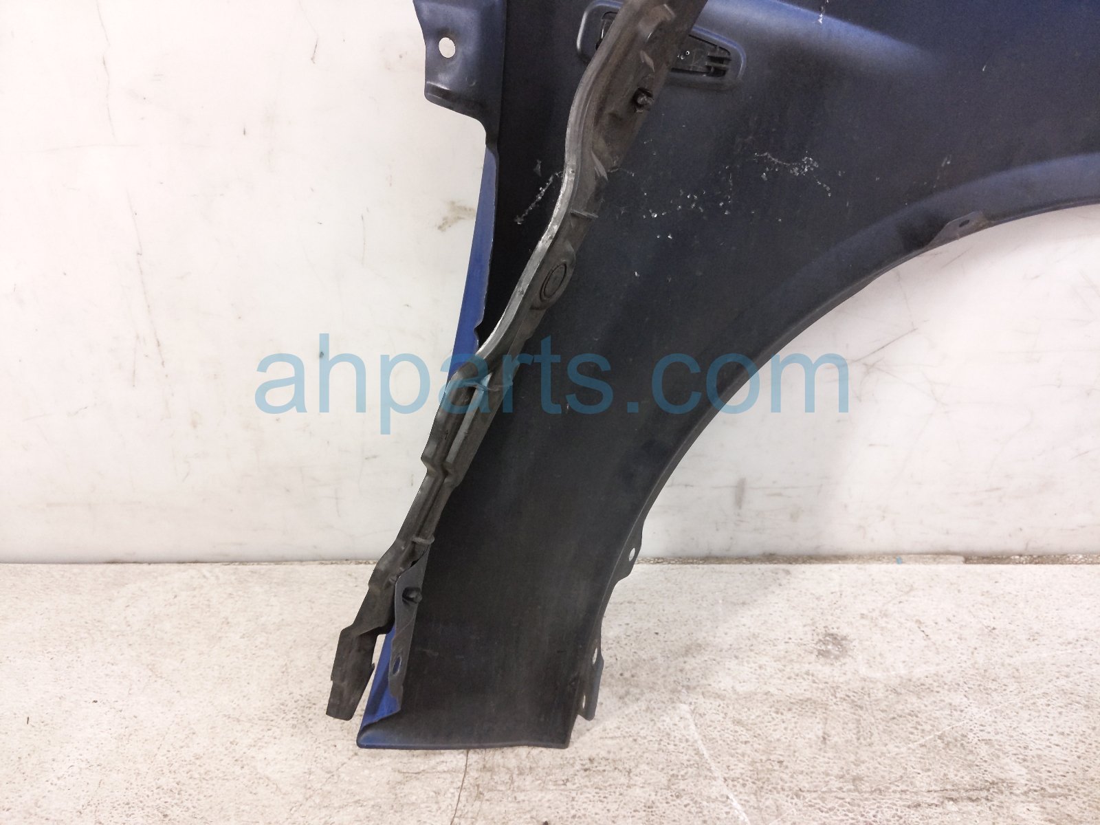 2015 Mitsubishi Lancermit Front Driver Fender Afmkt Blue MB10075BLQ Replacement 2015 Mitsubishi Lancermit Front Driver Fender Afmkt Blue MB10075BLQ Replacement thumbnail