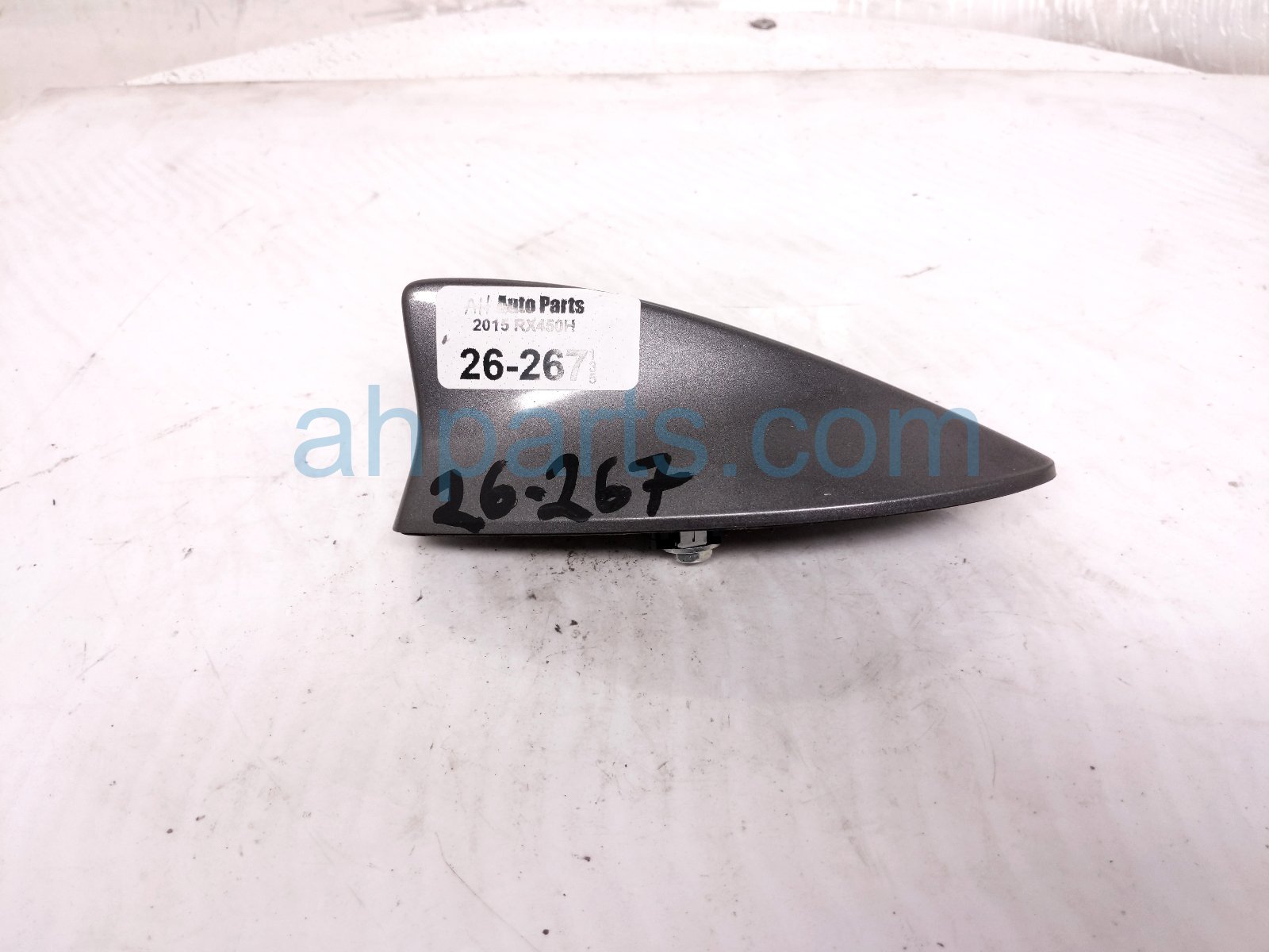 Lexus ANTENNA - ROOF MTD - SHARK FIN GREY