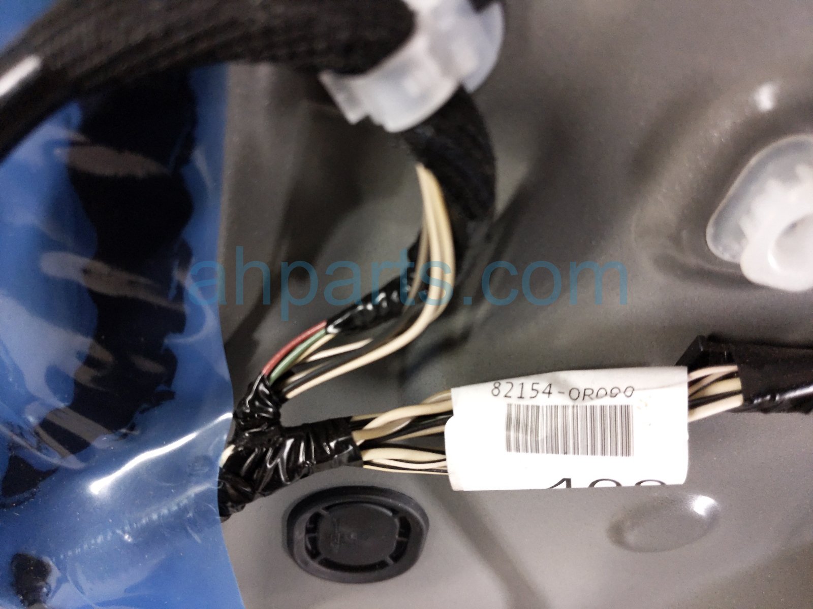2019 Toyota Rav 4 Rear Driver Door Grey No Inside Trim 67004 0R121 Replacement 2019 Toyota Rav 4 Rear Driver Door Grey No Inside Trim 67004 0R121 Replacement thumbnail