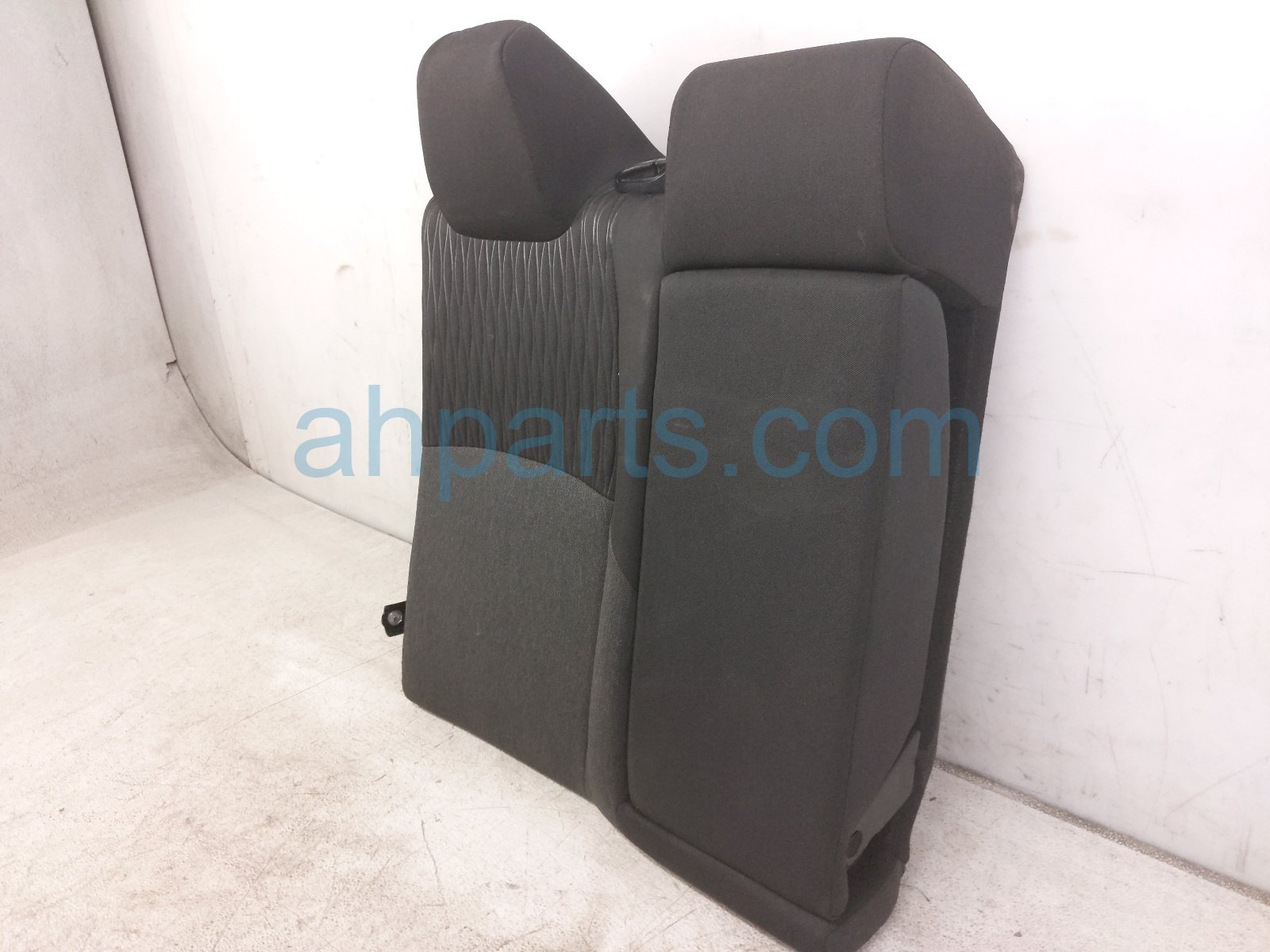 2026 Toyota Camry (2nd Row) Rear Passenger Seat Back W/armrest Black 71077 AQ030 C1 Replacement 2026 Toyota Camry (2nd Row) Rear Passenger Seat Back W/armrest Black 71077 AQ030 C1 Replacement thumbnail