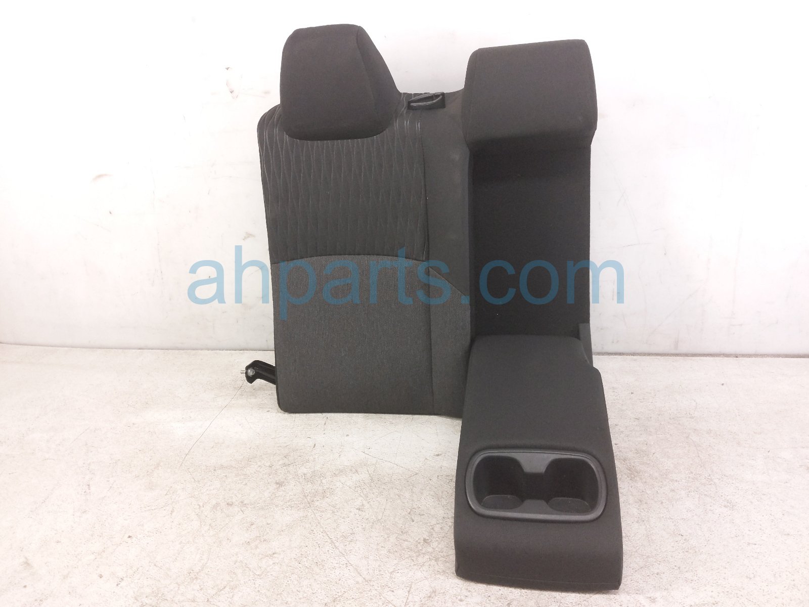 2026 Toyota Camry (2nd Row) Rear Passenger Seat Back W/armrest Black 71077 AQ030 C1 Replacement 2026 Toyota Camry (2nd Row) Rear Passenger Seat Back W/armrest Black 71077 AQ030 C1 Replacement thumbnail