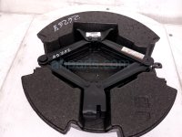 Toyota SCISSOR JACK W/FOAM TRAY Toyota SCISSOR JACK W/FOAM TRAY